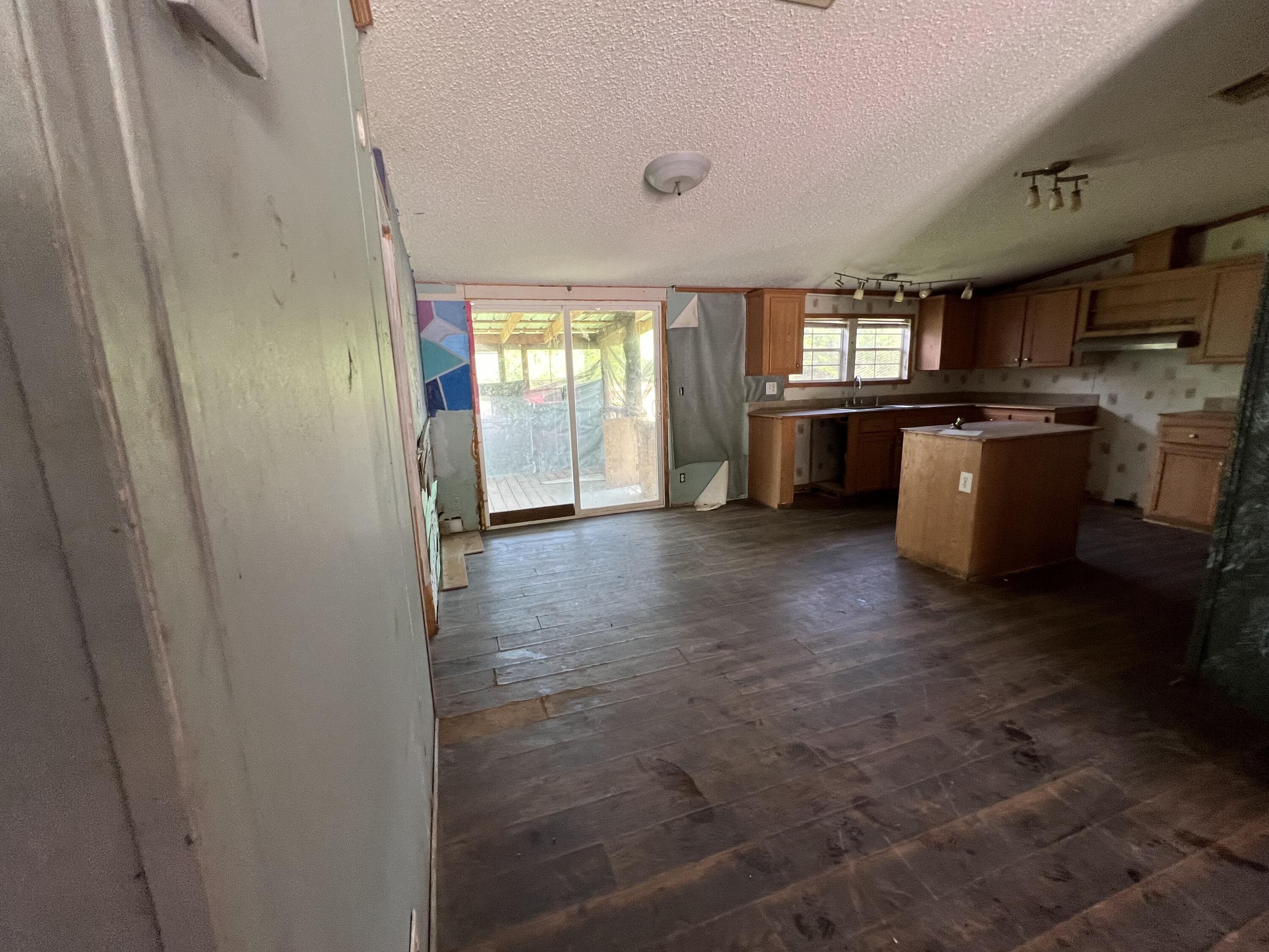 OAKWOOD HILLS UNIT 3 - Residential