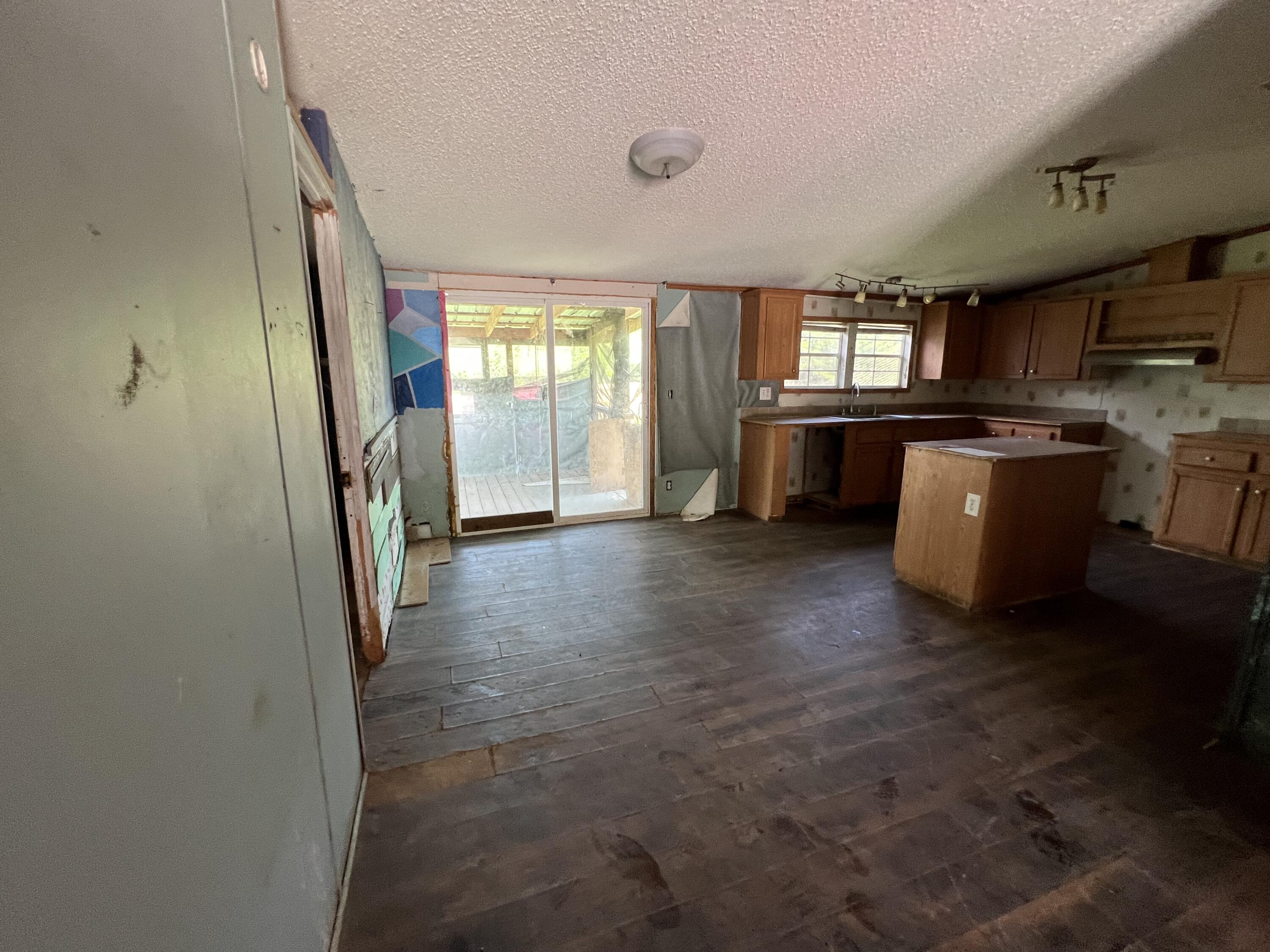 OAKWOOD HILLS UNIT 3 - Residential