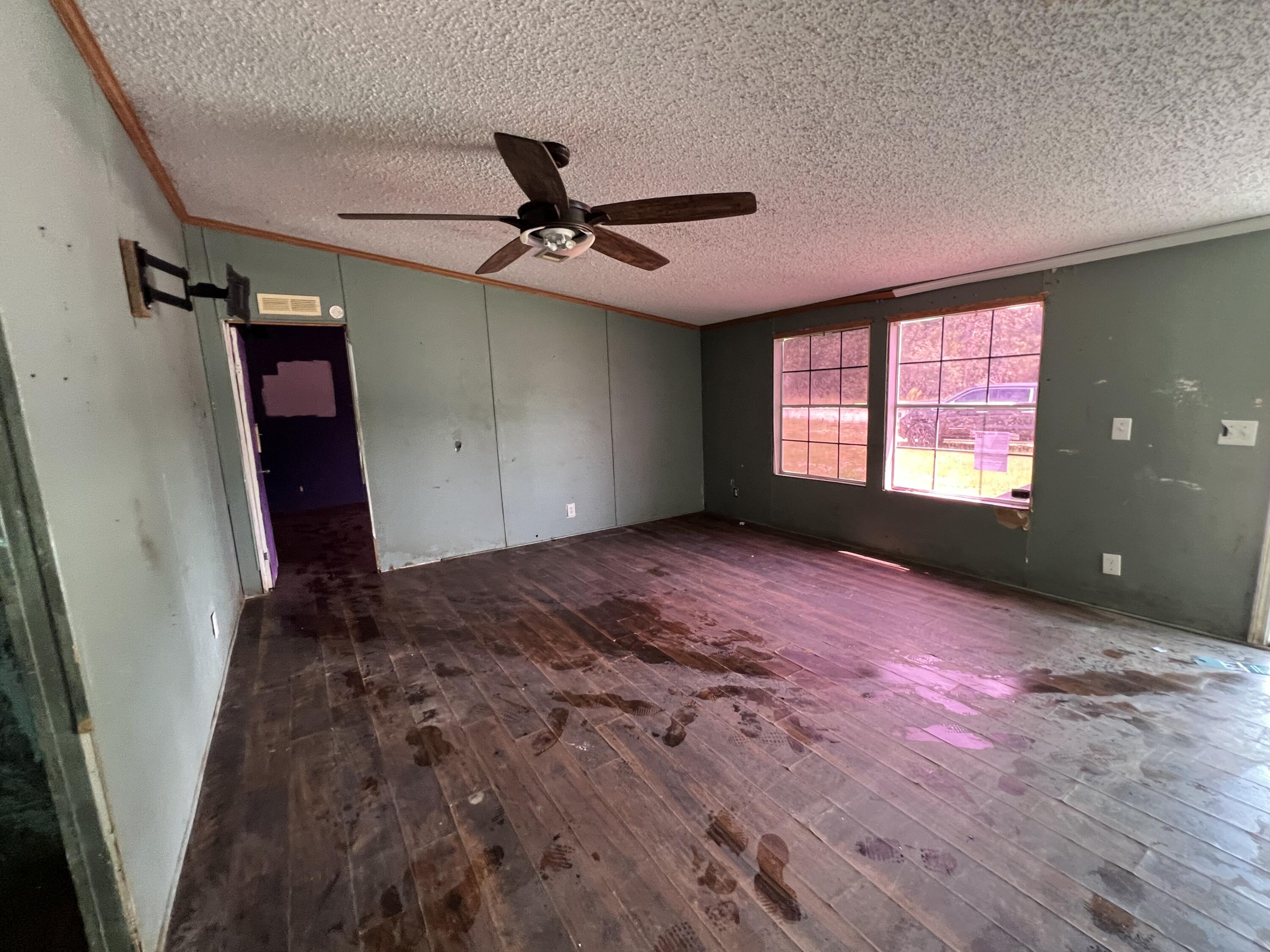 OAKWOOD HILLS UNIT 3 - Residential