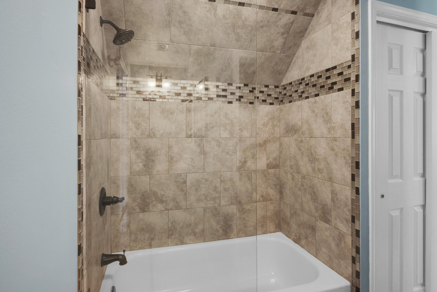 WINDWARD PH 3 - Residential