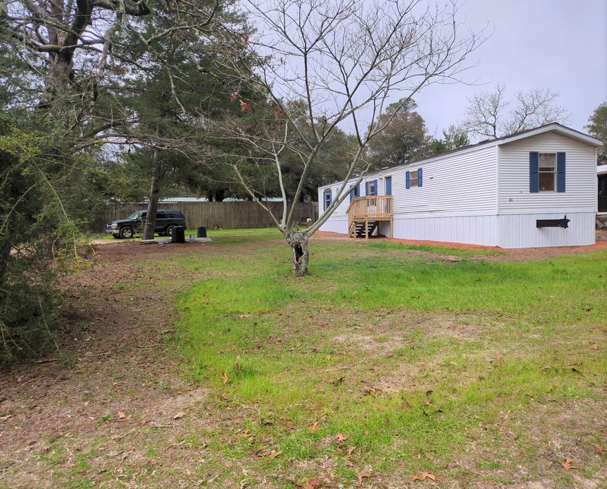Remodeled and looking great.  New Kitchen cabinets and countertops.  Just painted.  New Flooring.  New Skirting.  NEW Heat & AC.  Great location on paved road.Deposit: $1500Pet Fee: $250/pet Owner Approval Required. No pets over 30 poundsRental Requirements:Background  & Credit ReportCredit Score 675 or higherMonthly Income minimum $3500/month