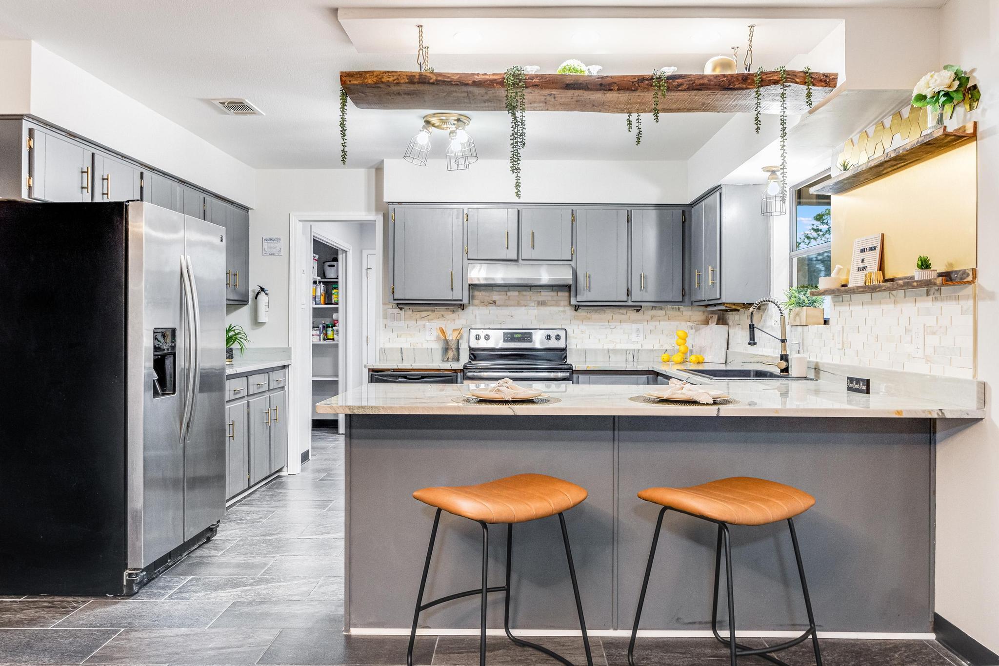 KENNEDY LAKES 1ST ADDN - Residential