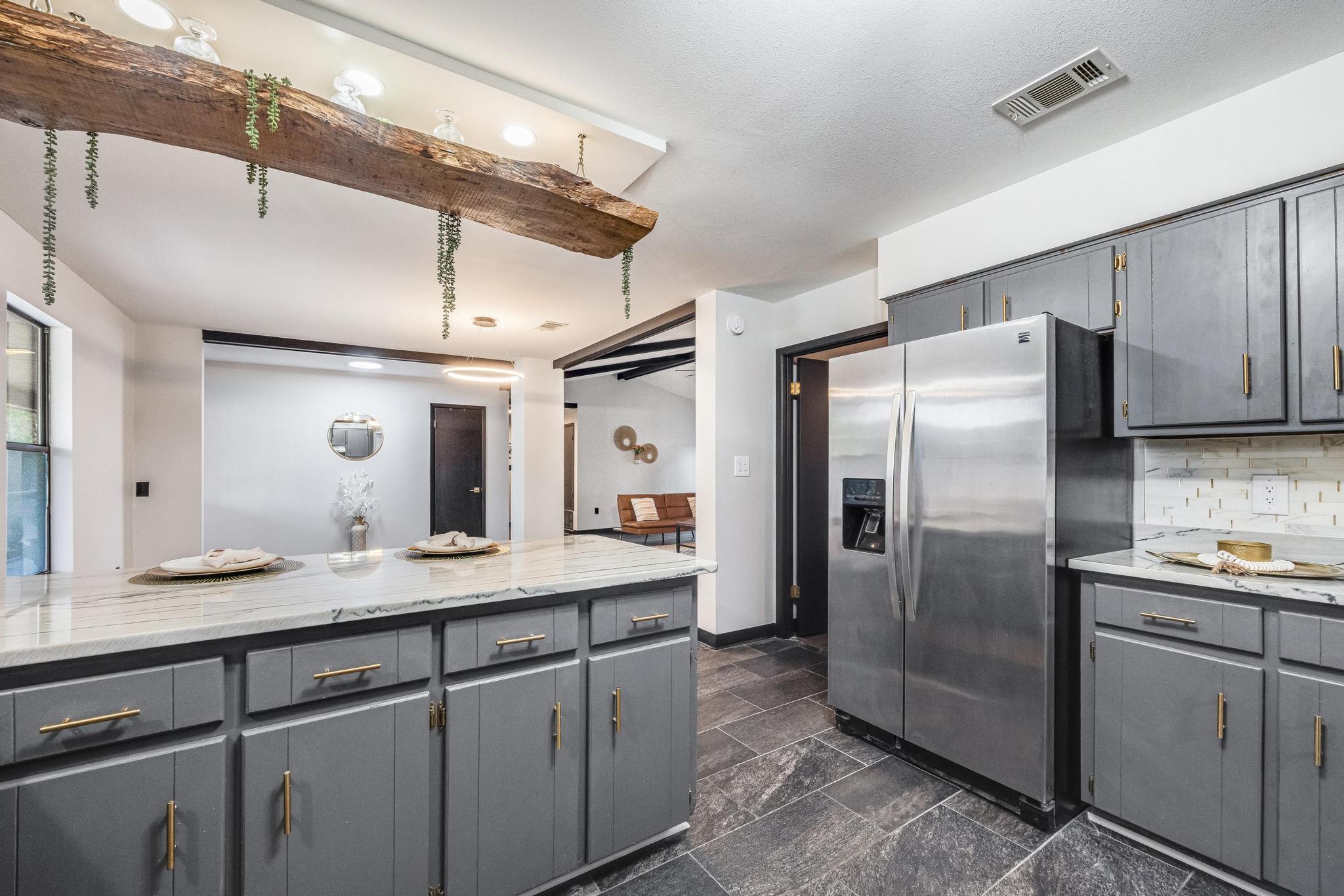 KENNEDY LAKES 1ST ADDN - Residential