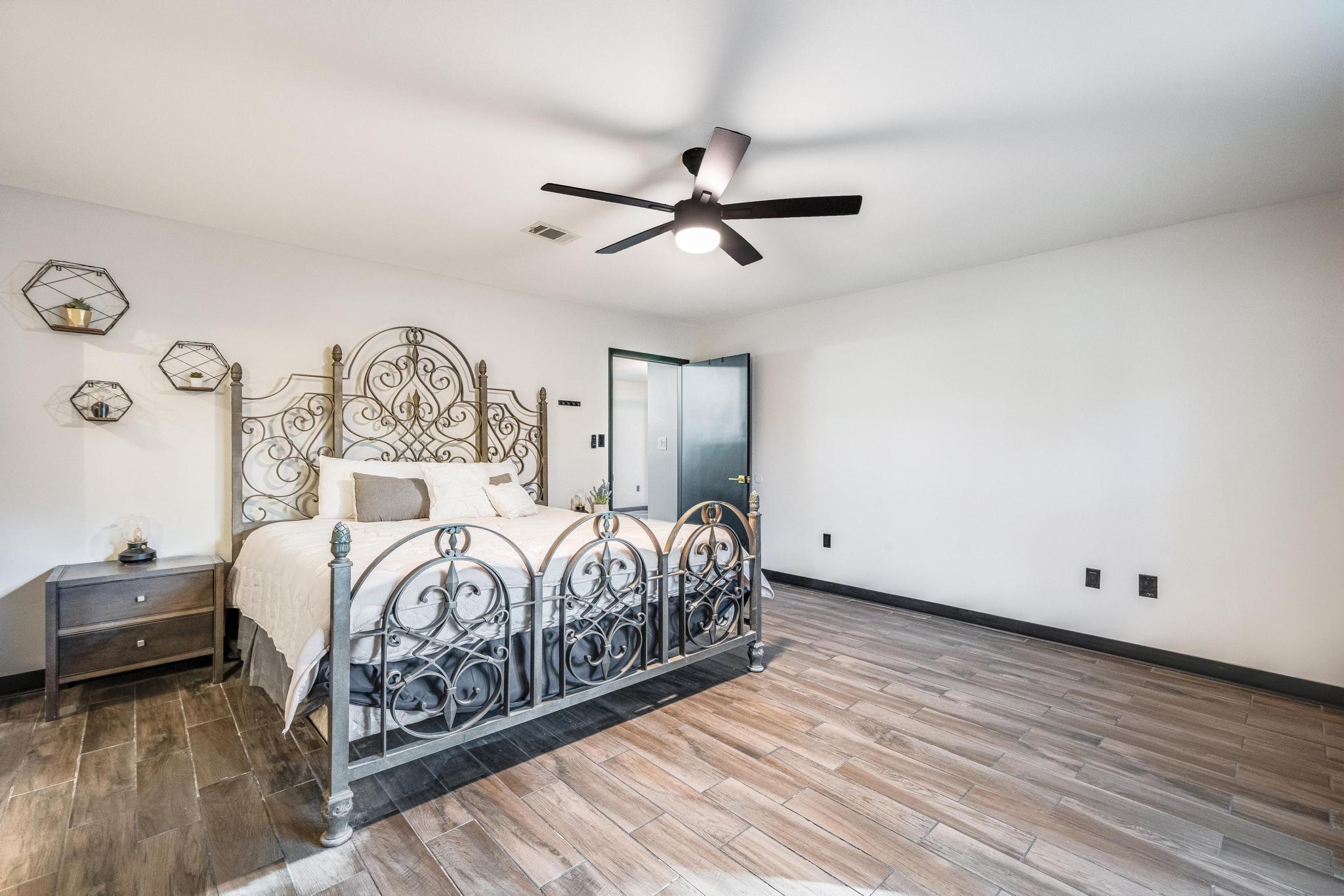 KENNEDY LAKES 1ST ADDN - Residential