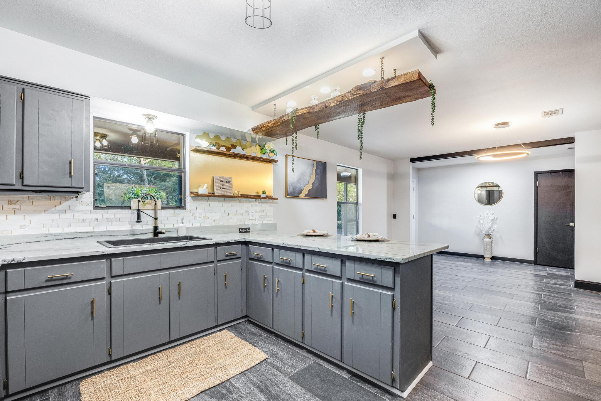 KENNEDY LAKES 1ST ADDN - Residential