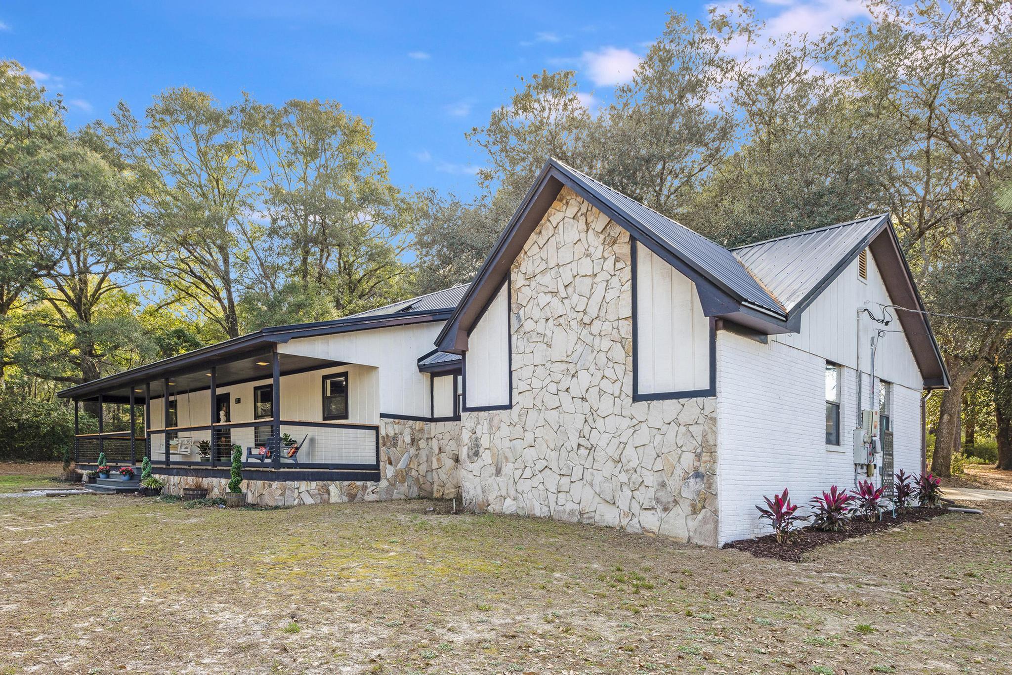 KENNEDY LAKES 1ST ADDN - Residential