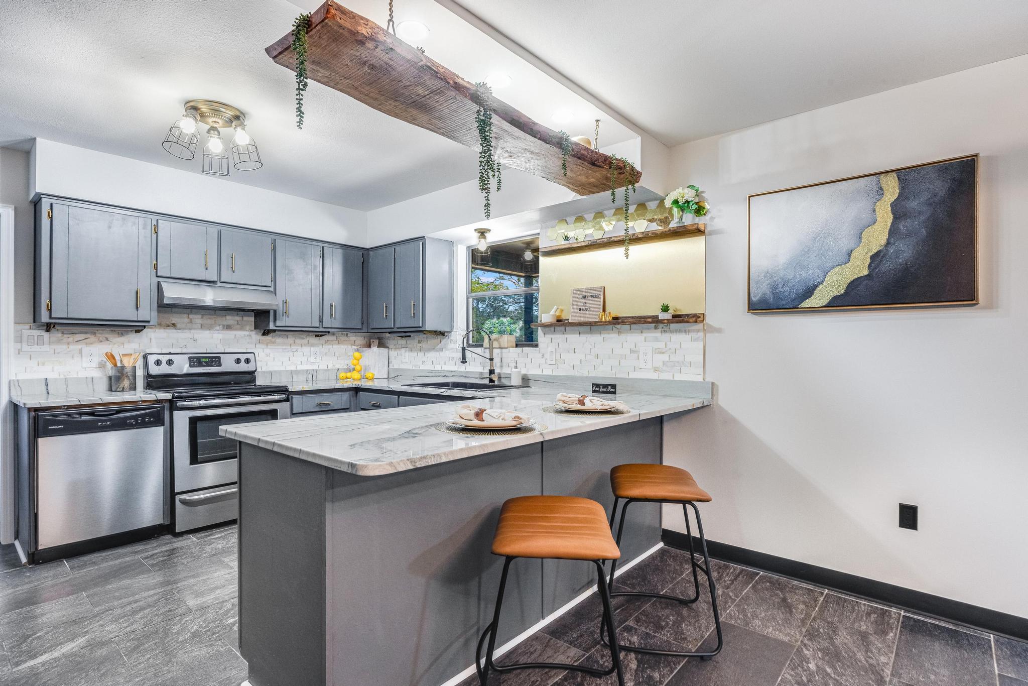 KENNEDY LAKES 1ST ADDN - Residential