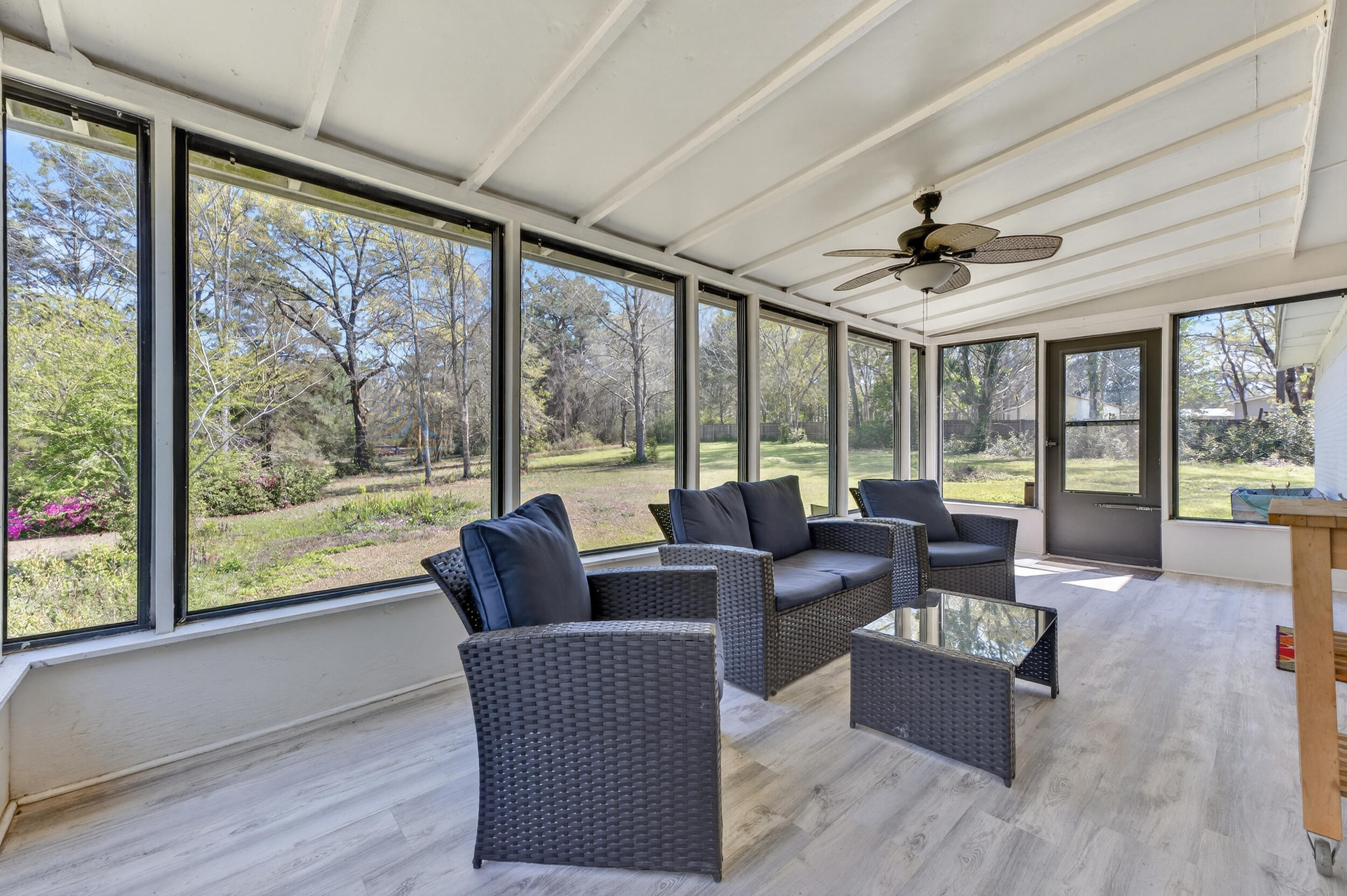 TEN LAKE ESTATES UNIT 1 - Residential