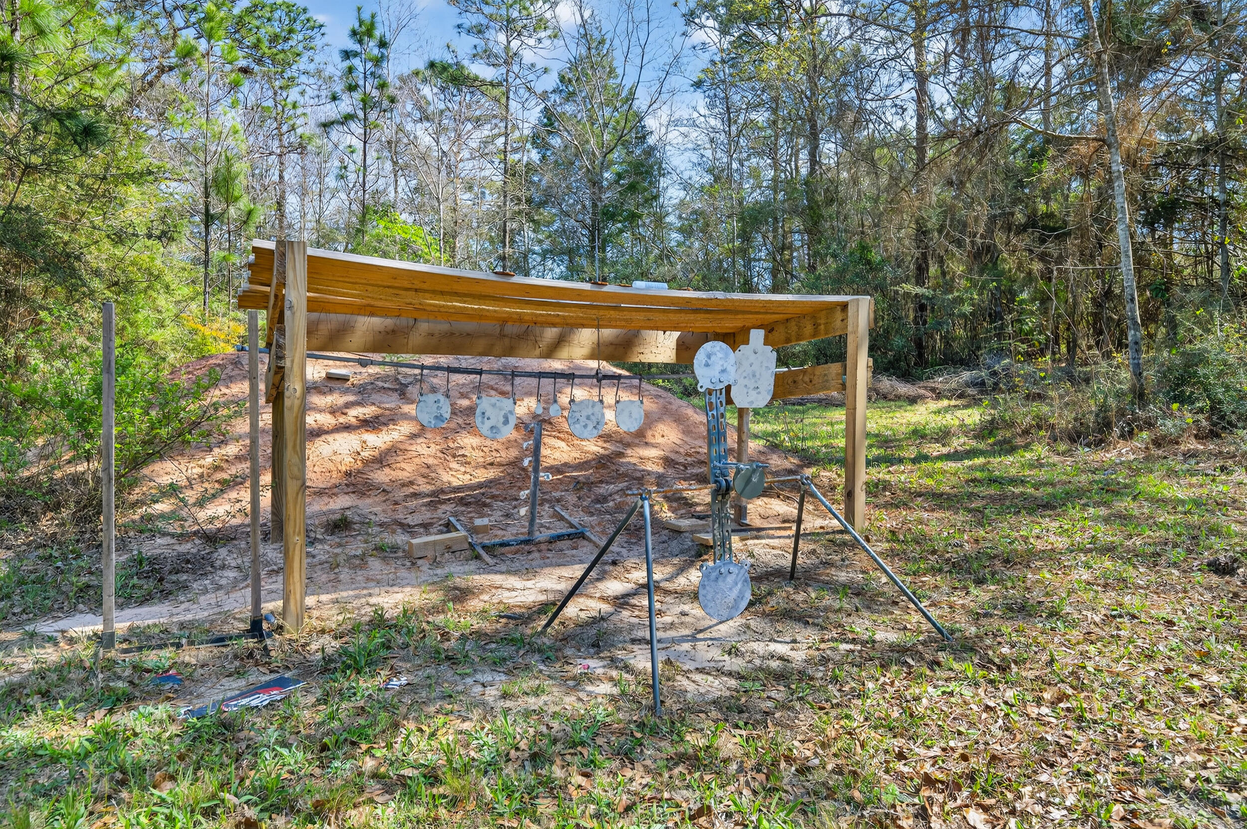 TEN LAKE ESTATES UNIT 1 - Residential