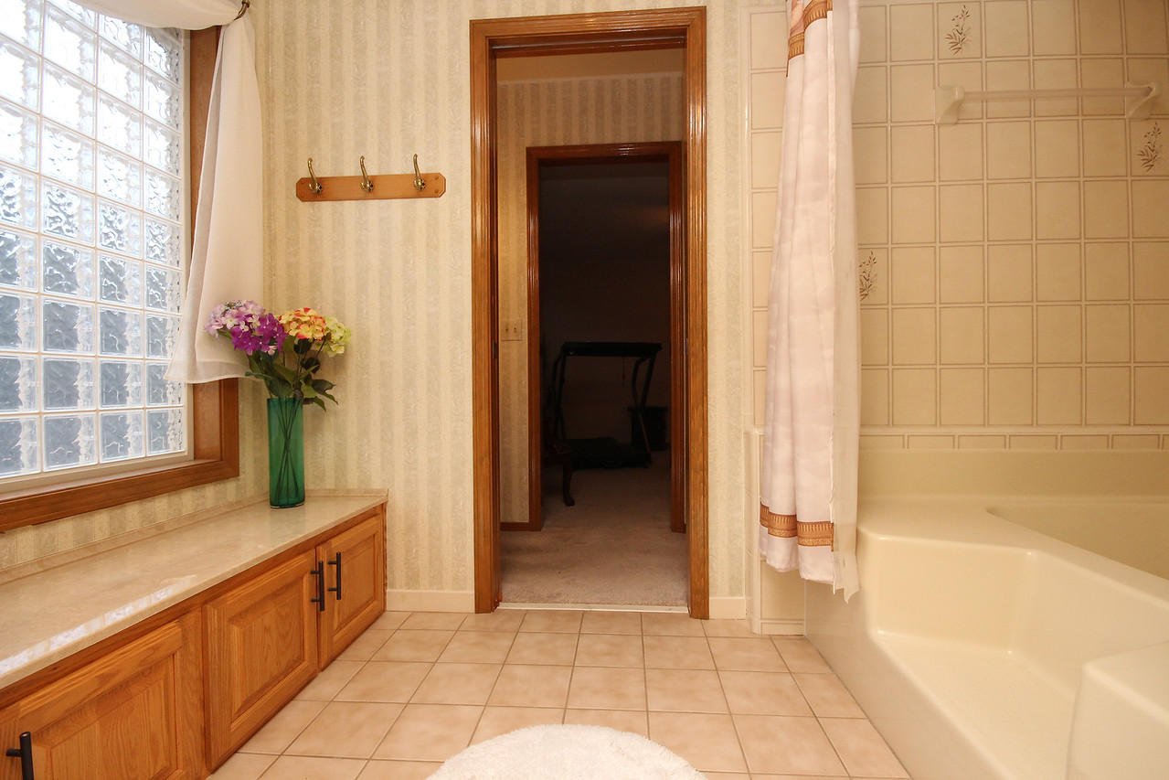 DONLABROOK GARDYNS - Residential