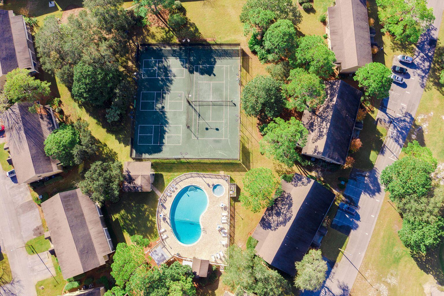 SEASCAPE CONDO GARDEN VILLA - Residential