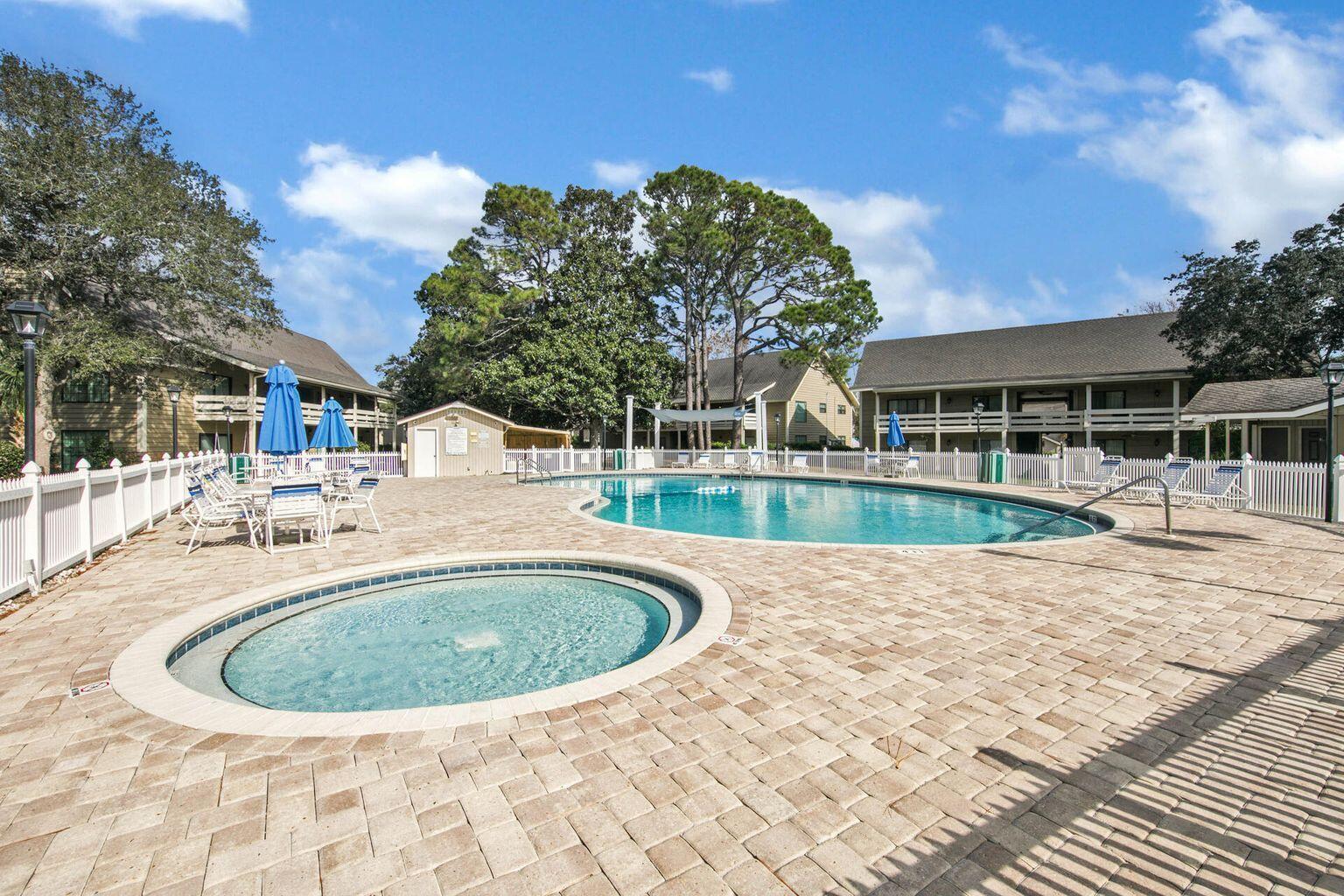 SEASCAPE CONDO GARDEN VILLA - Residential