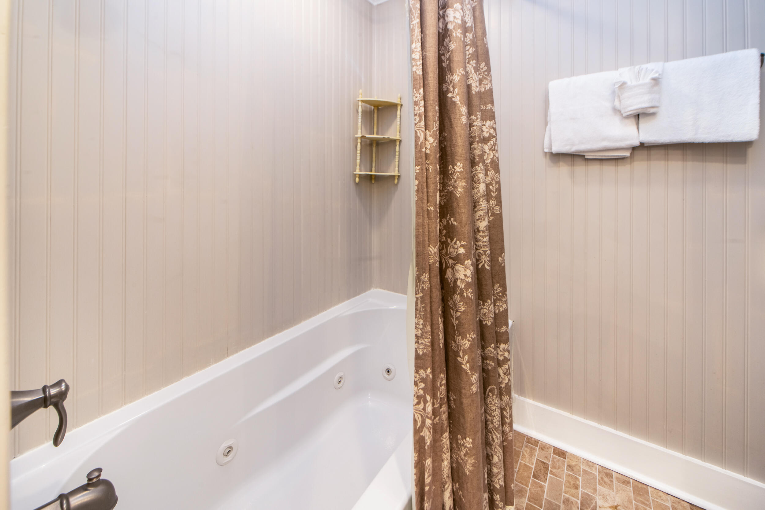 SEASCAPE CONDO GARDEN VILLA - Residential