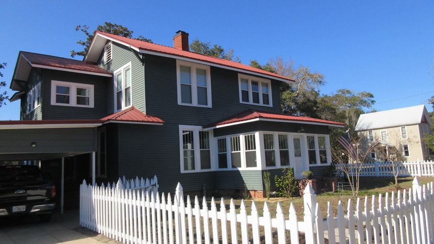 THIS CLASSIC 1920'S TRADITIONAL HOME WITH 3 BEDROOMS & 2 1/2 BATHS IS LOCATED IN THE HISTORIC DISTRICT OF DEFUNIAK SPRINGS AND ONLY ONE BLOCK FROM LAKE DEFUNIAK. ALL THE HARD WORK AND UPGRADES HAVE BEEN PAINSTAKINGLY AND PROFESSIONALLY DONE FOR YOU. FEATURES INCLUDE LARGE DINING ROOM FOR FORMAL ENTERTAINING, WOOD BURNING FIREPLACE WITH BUILT-IN BOOKCASES IN THE LIVING ROOM, SUNROOM WITH WALL TO WALL WINDOWS ALLOWING LOTS OF NATURAL LIGHT, A COOK'S DREAM KITCHEN FEATURING DOUBLE WALL OVENS, SMOOTH SURFACE COOKTOP WITH STAINLESS STEEL RANGE HOOD, FIRE CLAY FARM HOUSE SINK,LARGE ISLAND WITH BUILT-IN BOOKCASE FOR YOUR COOKBOOKS, CEASAR STONE QUARTZ COUNTER TOPS, STAINLESS STEEL APPLIANCES, LOTS OF PANTRY STORAGE, MASTER BEDROOM WITH EN SUITE BATH FEATURES A CLAW FOOT TUB, SEPARATE SHOWER &