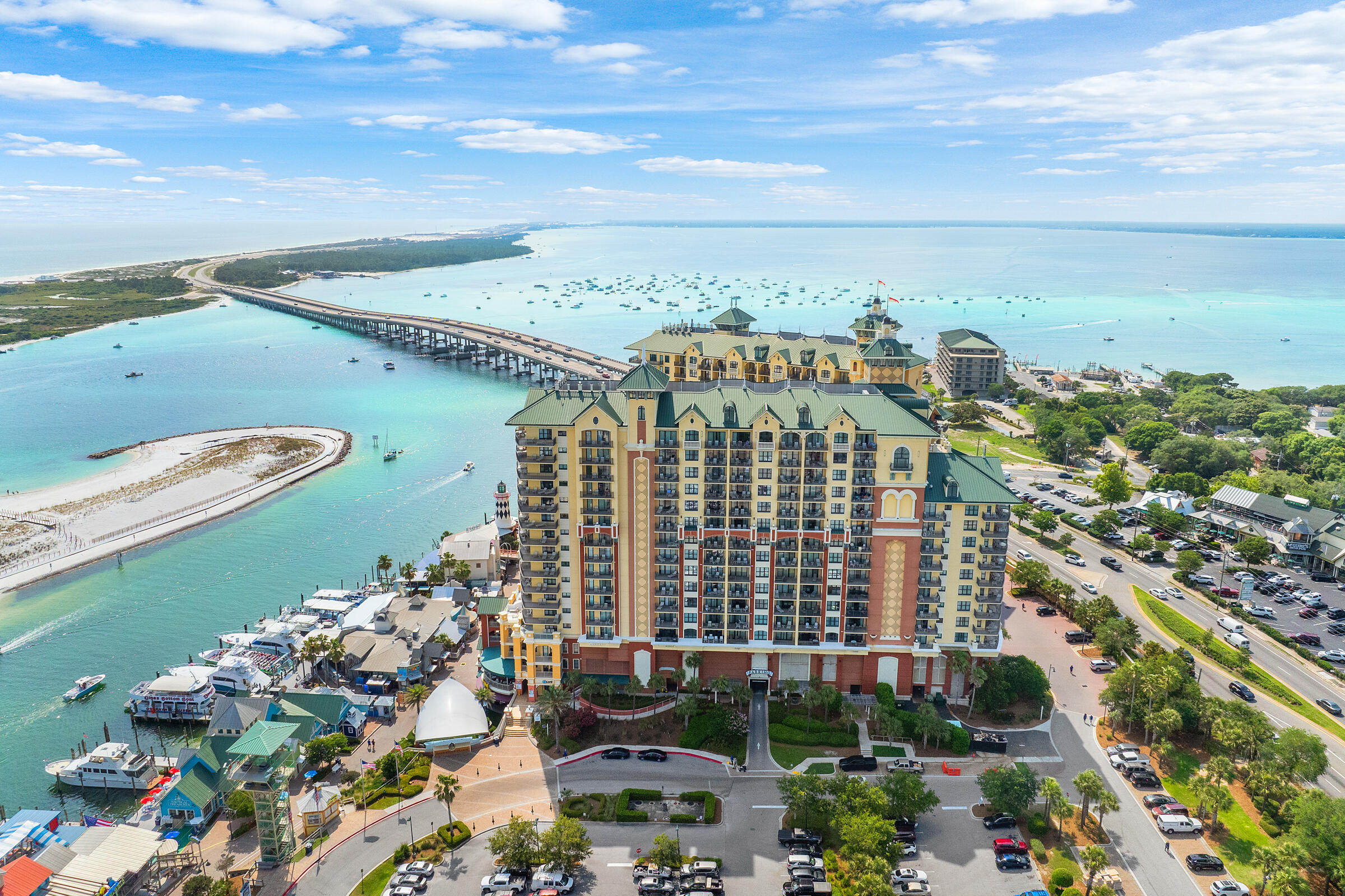 EMERALD GRANDE - Residential