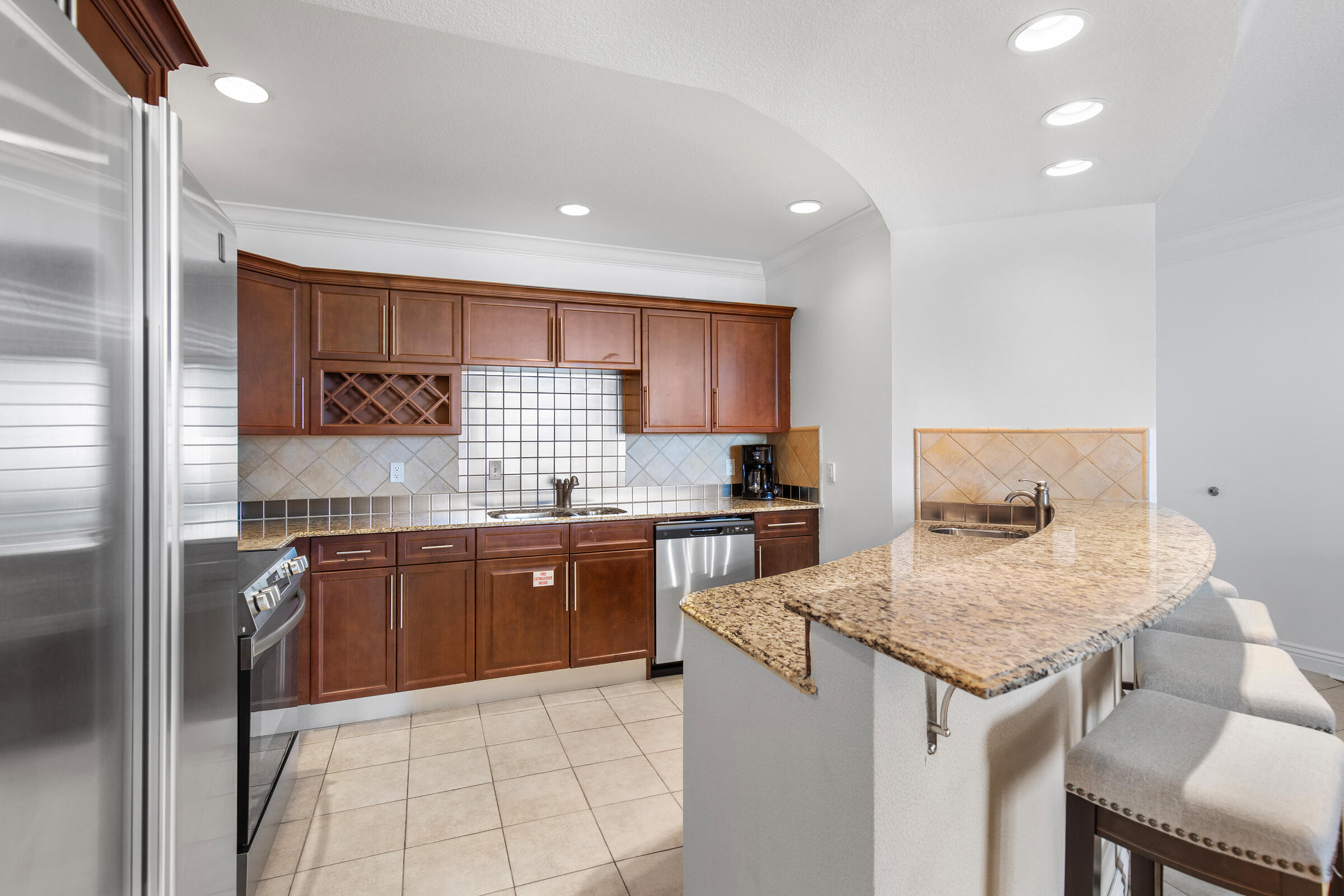 EMERALD GRANDE - Residential