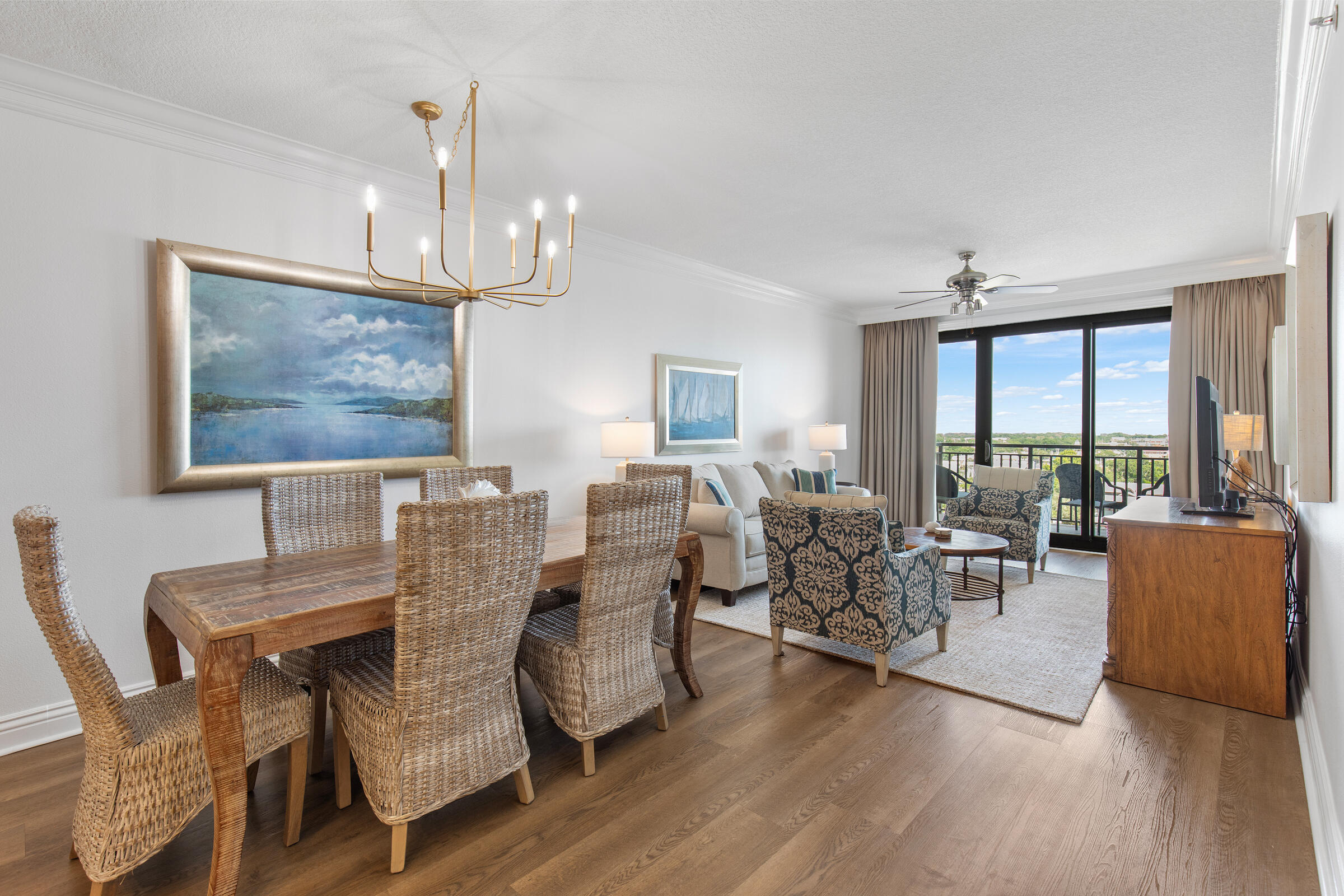 EMERALD GRANDE - Residential