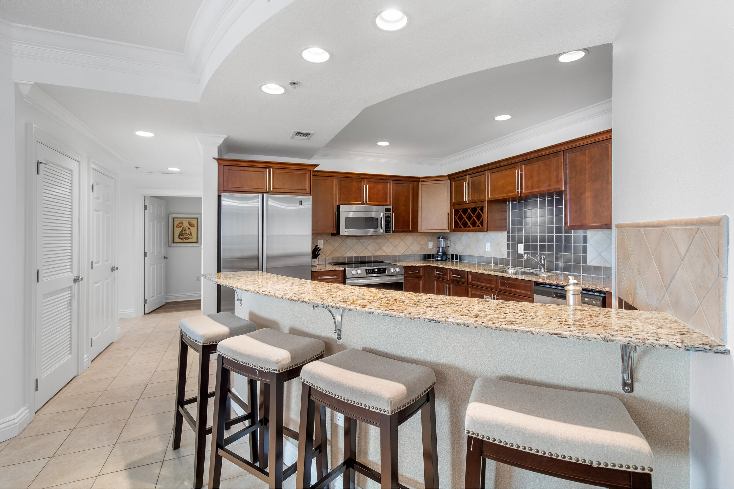 EMERALD GRANDE - Residential