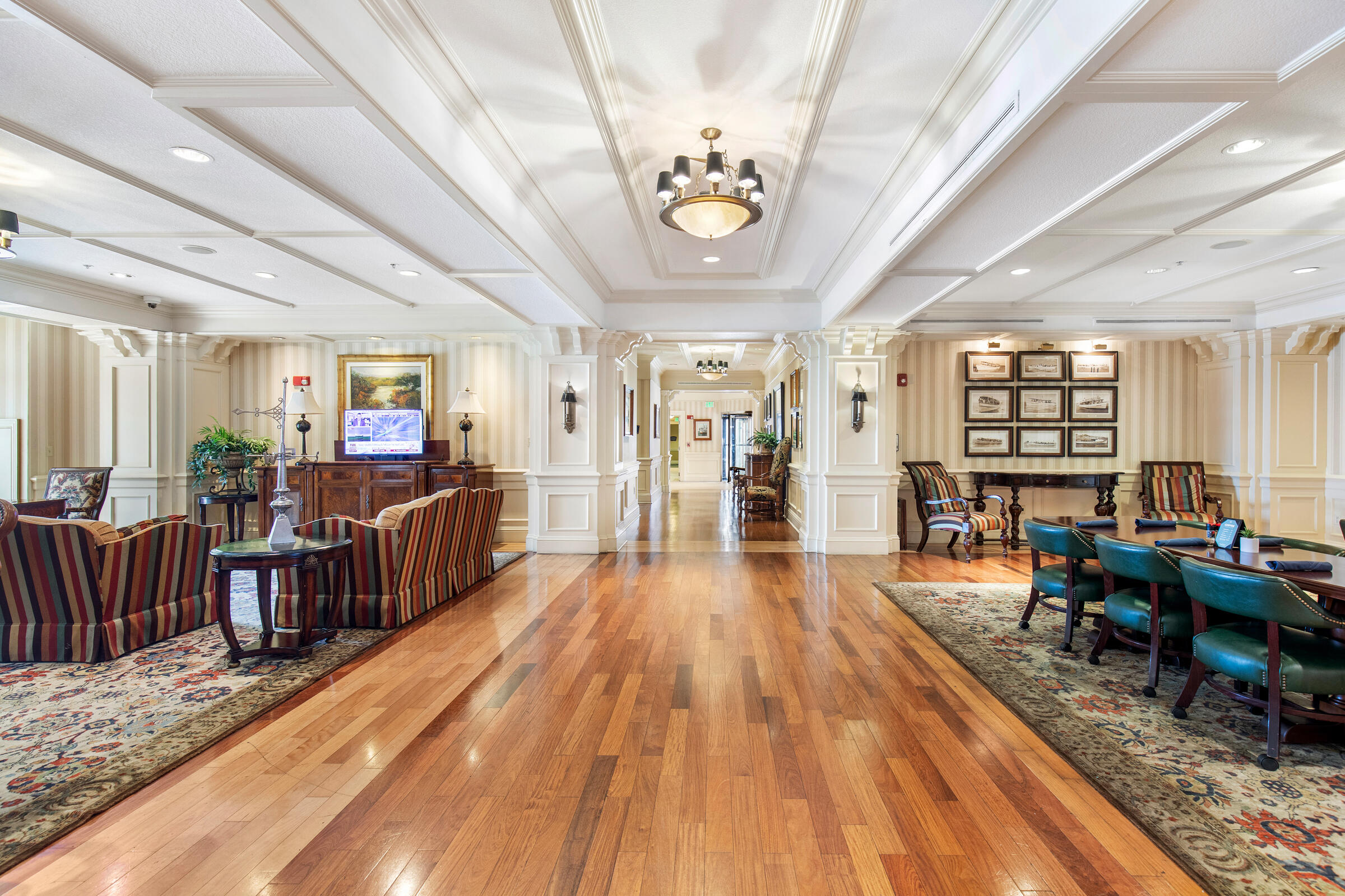 EMERALD GRANDE - Residential