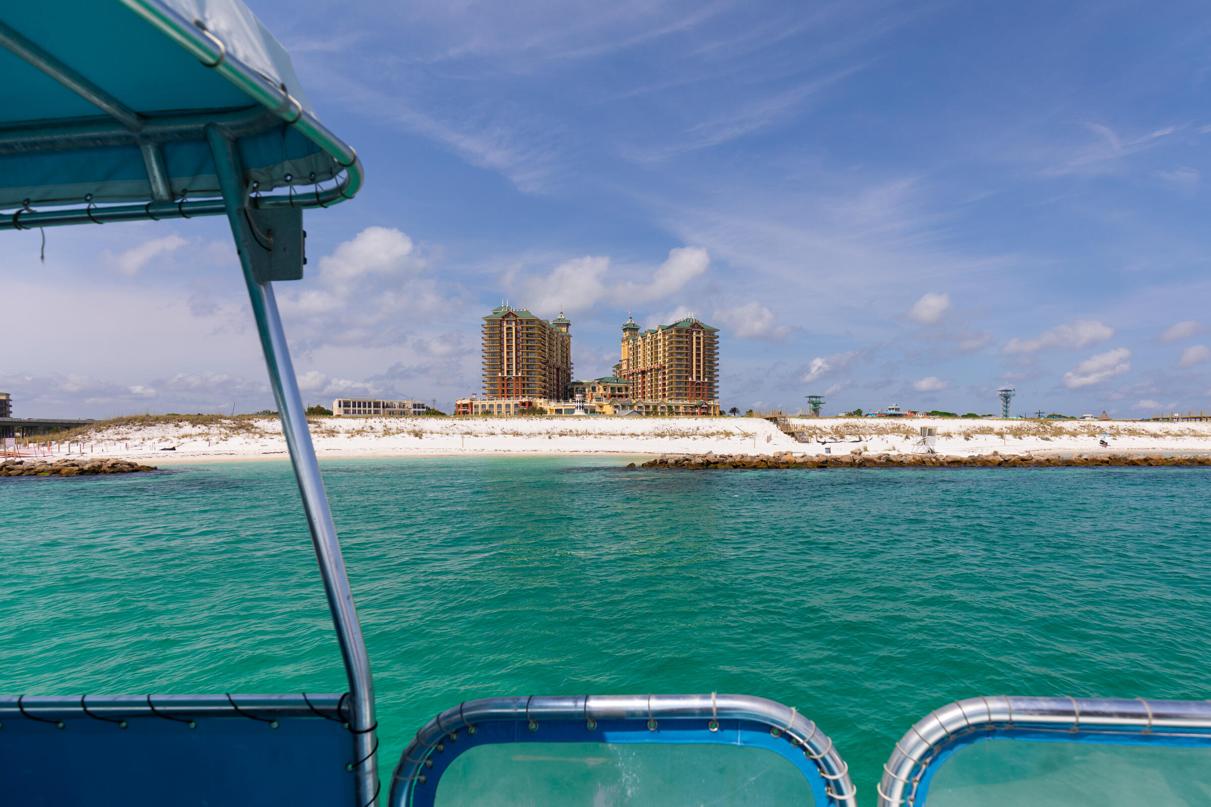 EMERALD GRANDE - Residential