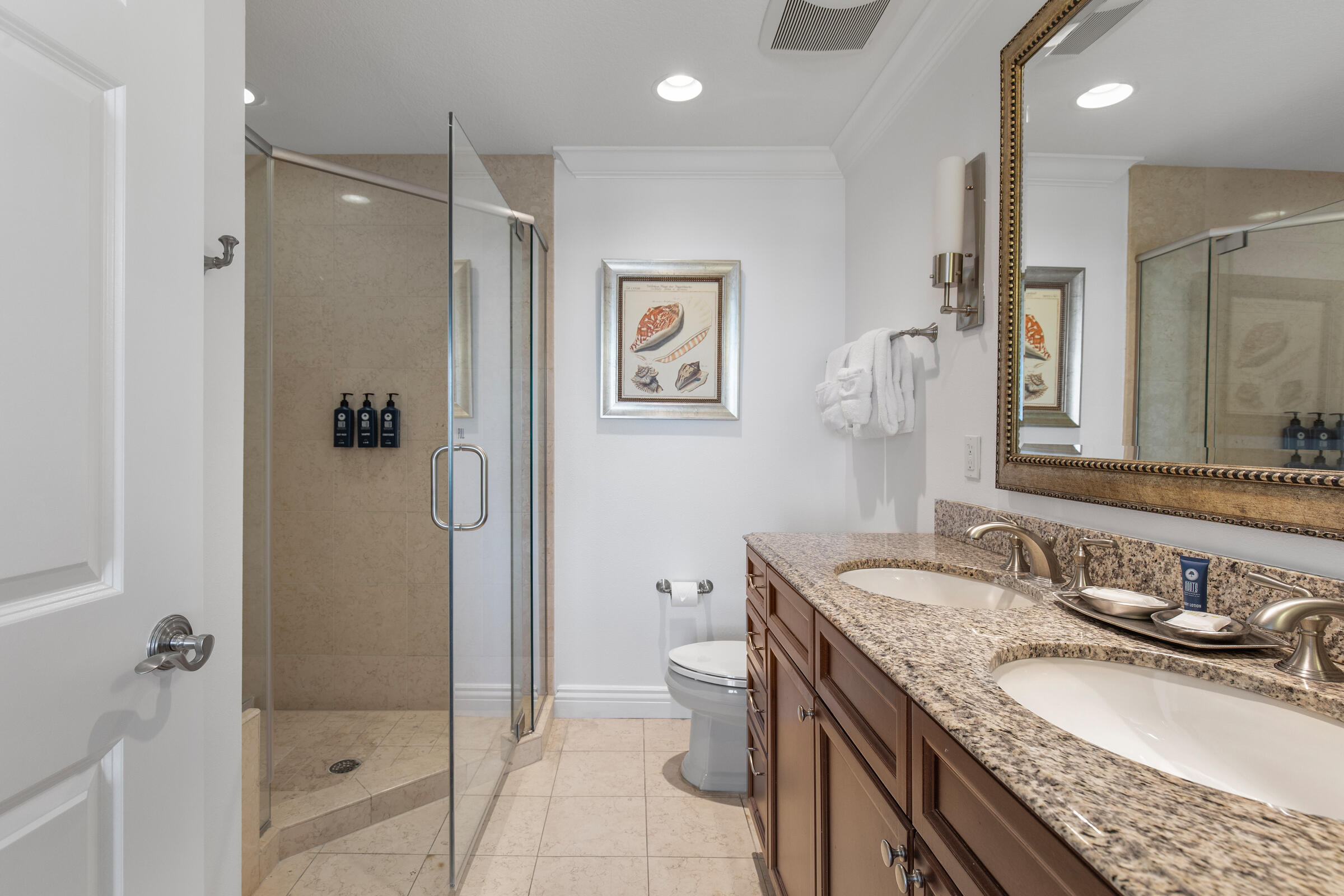 EMERALD GRANDE - Residential