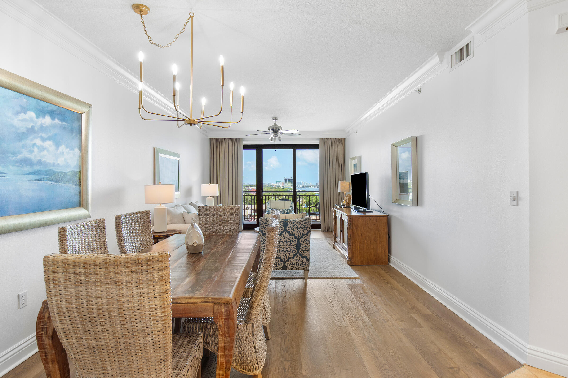 EMERALD GRANDE - Residential