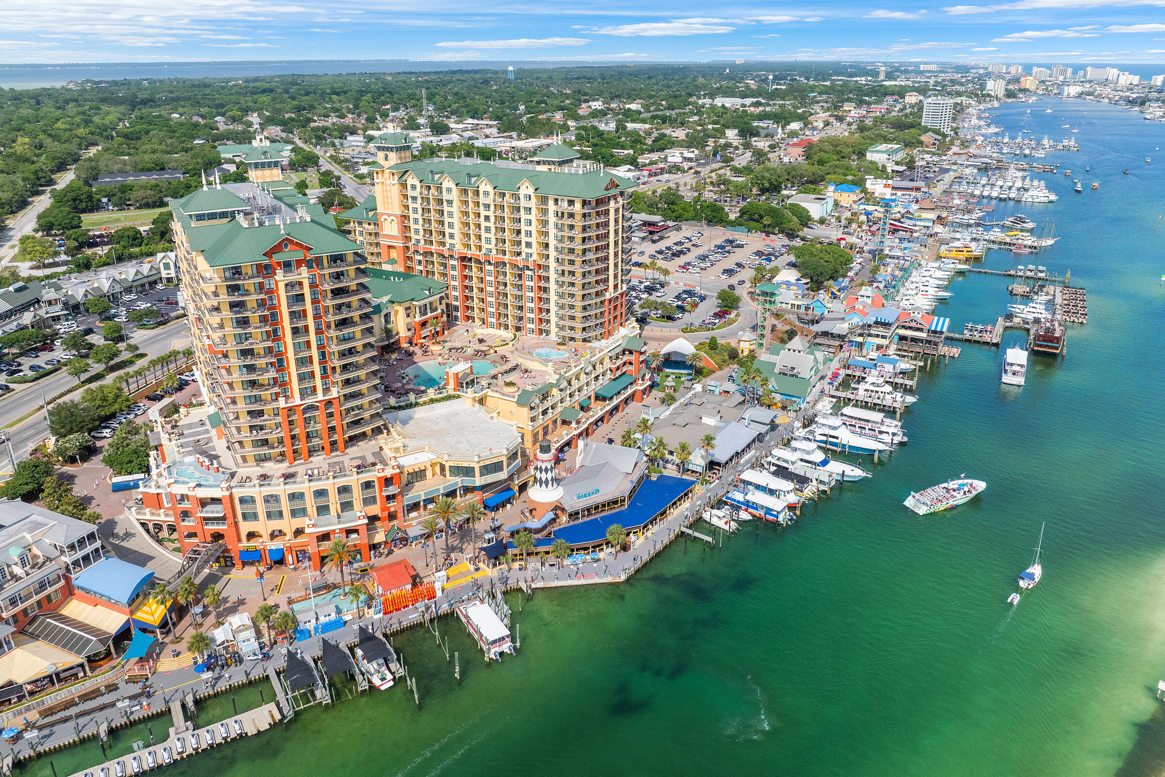 EMERALD GRANDE - Residential