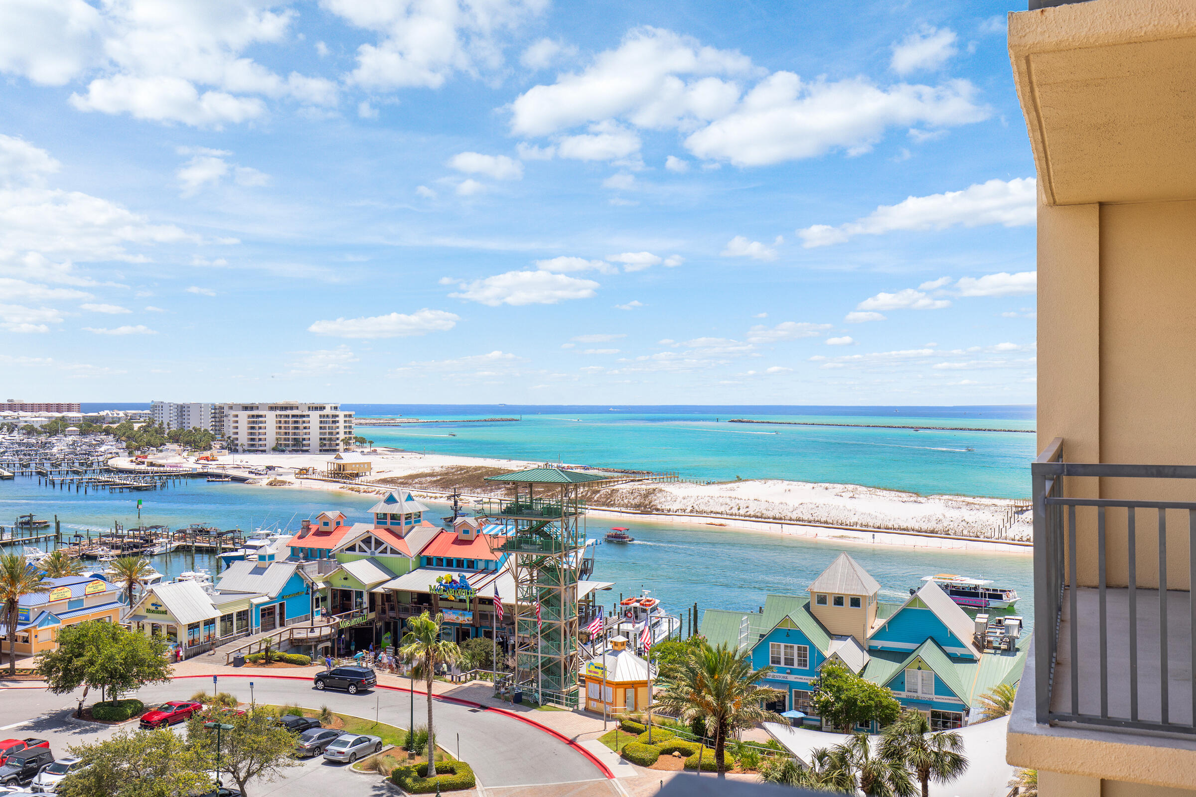 EMERALD GRANDE - Residential