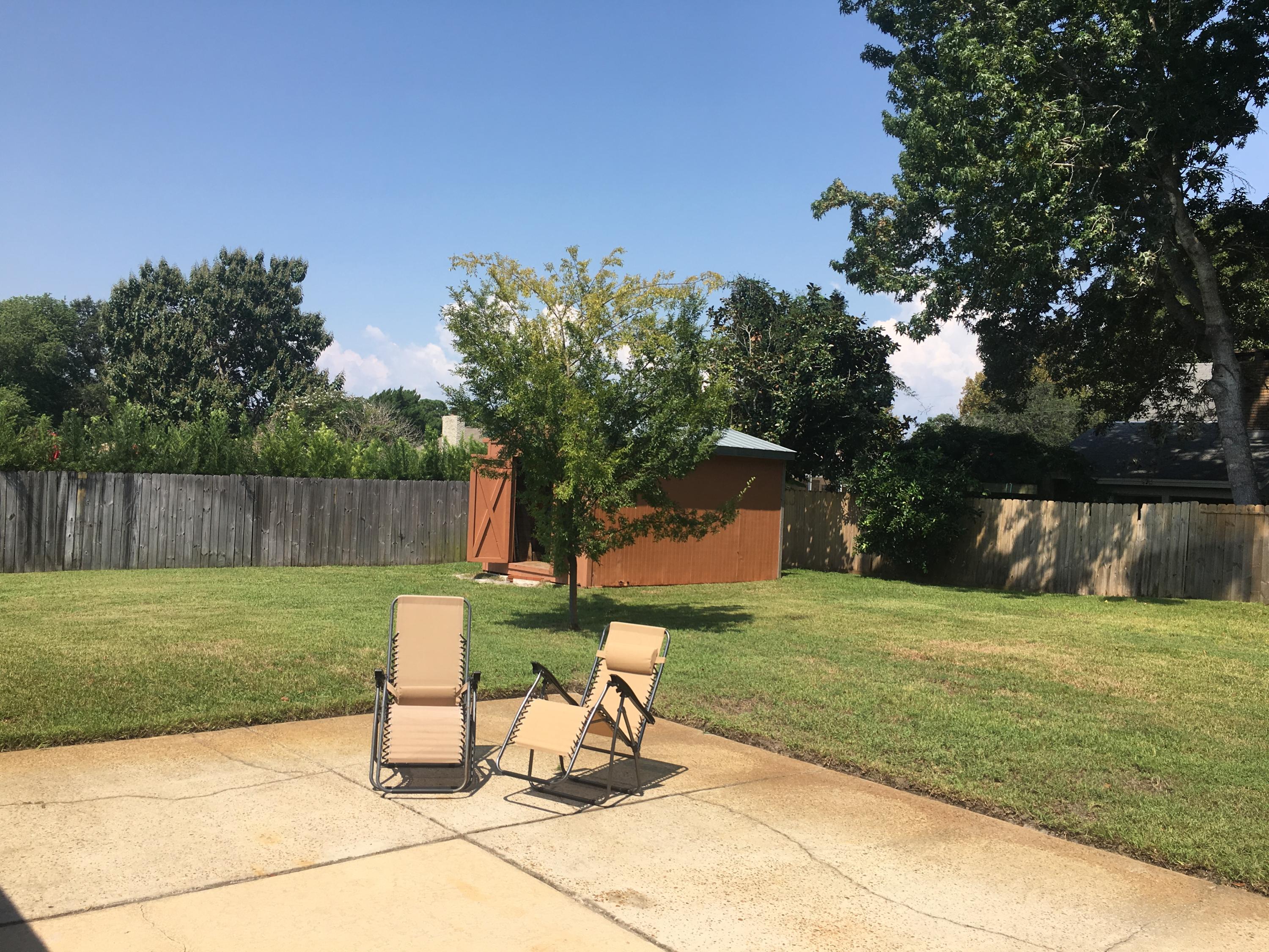 SPRING LAKE 2ND ADD LOT 6 BLK L - Residential