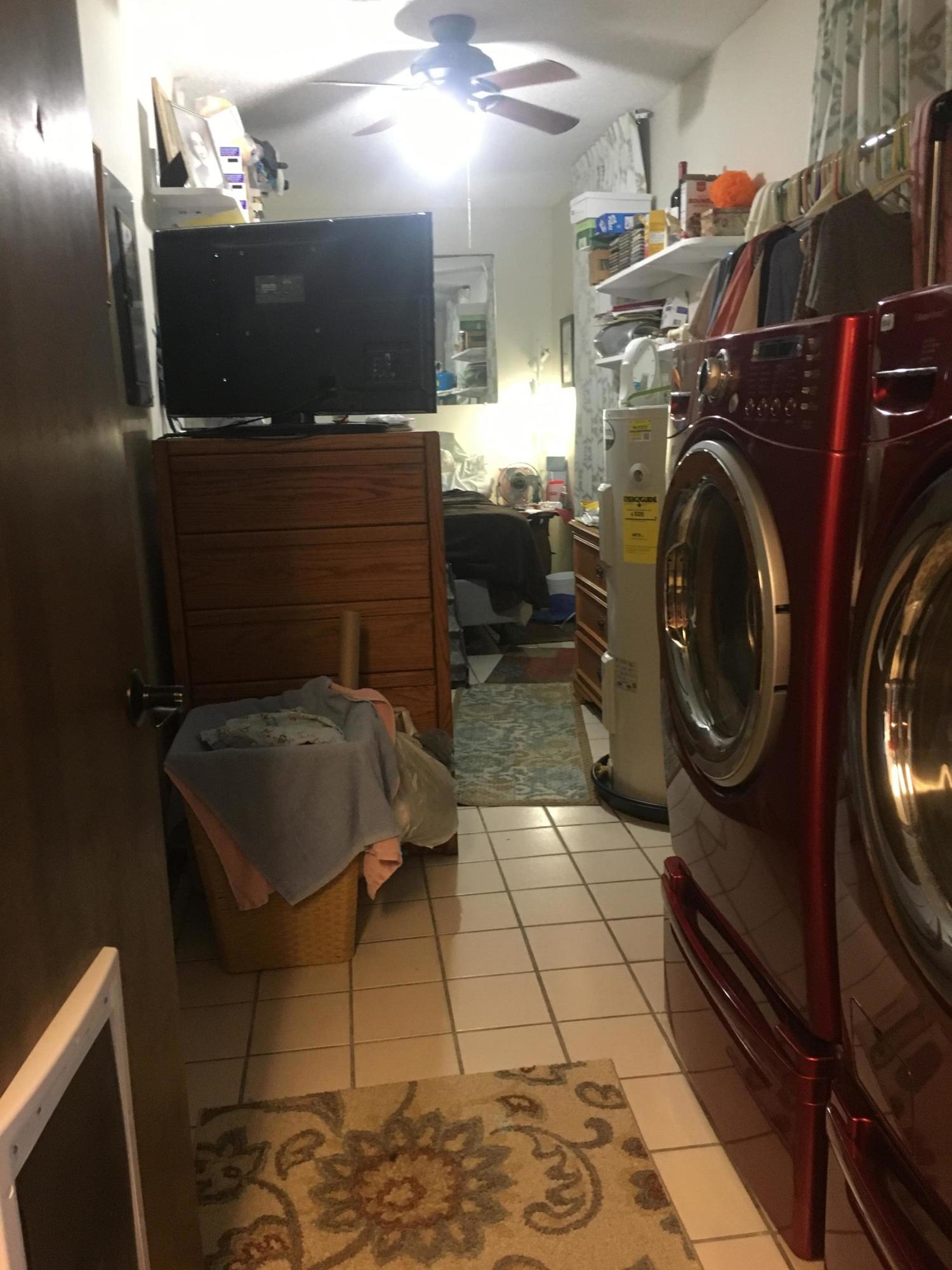 SPRING LAKE 2ND ADD LOT 6 BLK L - Residential