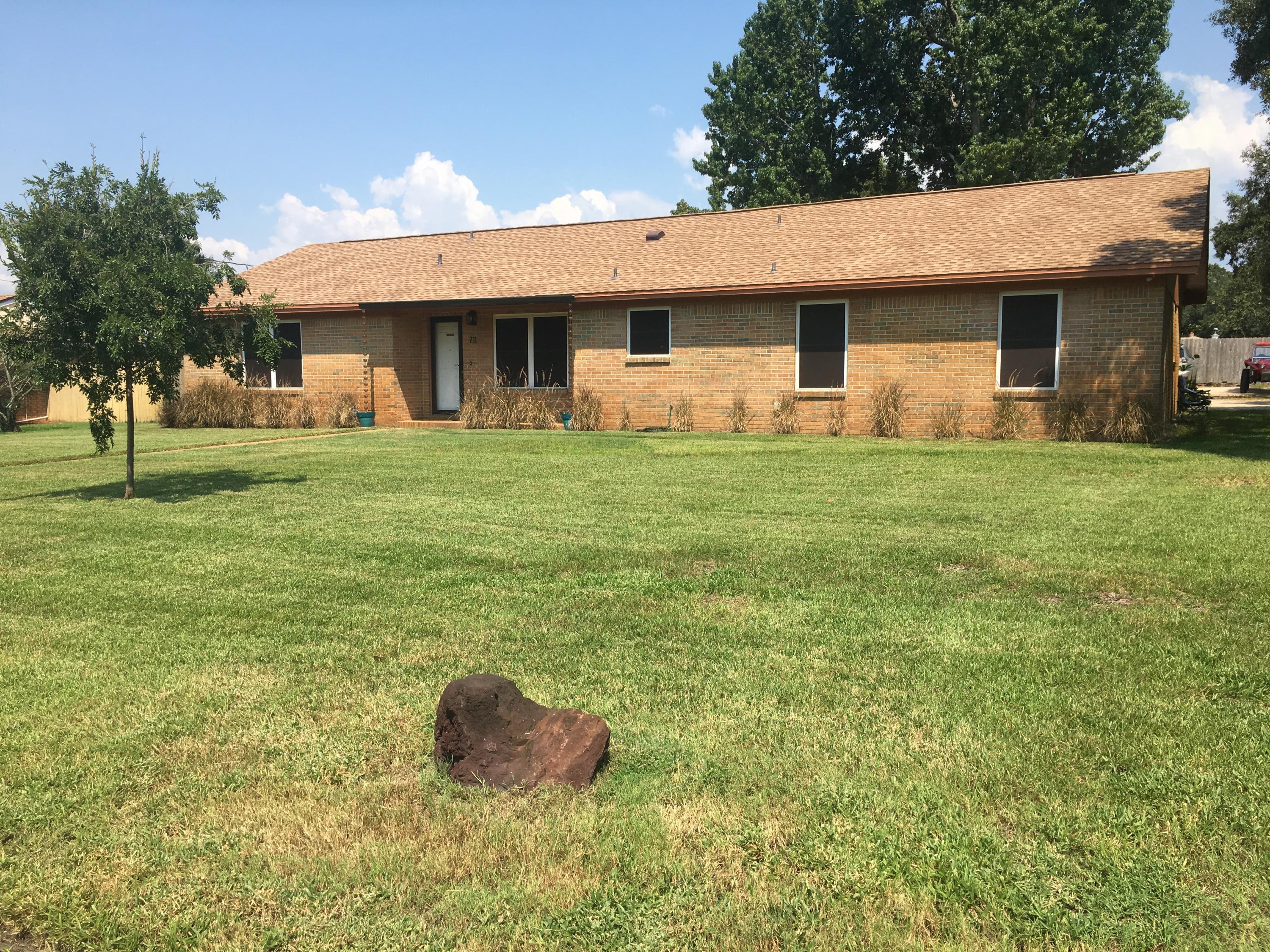 SPRING LAKE 2ND ADD LOT 6 BLK L - Residential