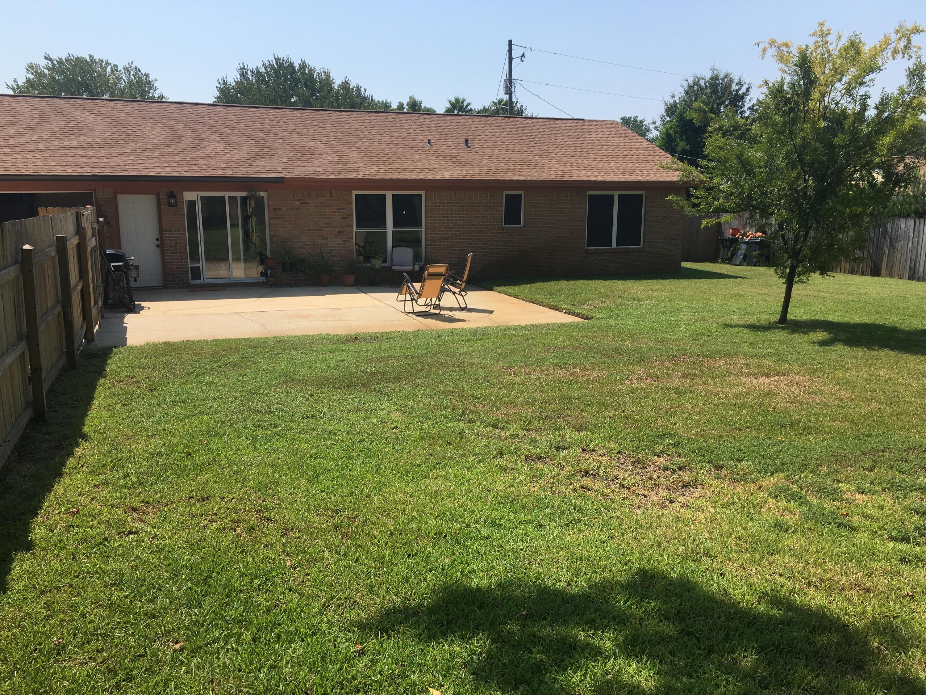 SPRING LAKE 2ND ADD LOT 6 BLK L - Residential