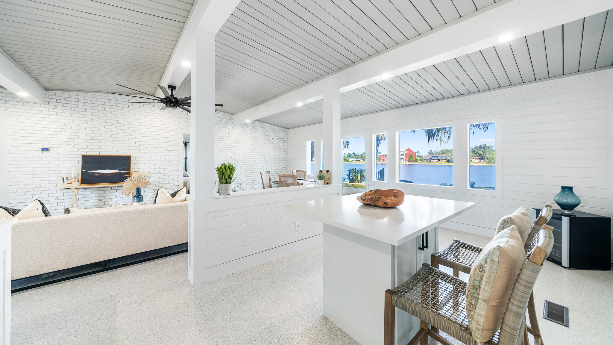 SHORELINE PROPERTIES S/D - Residential