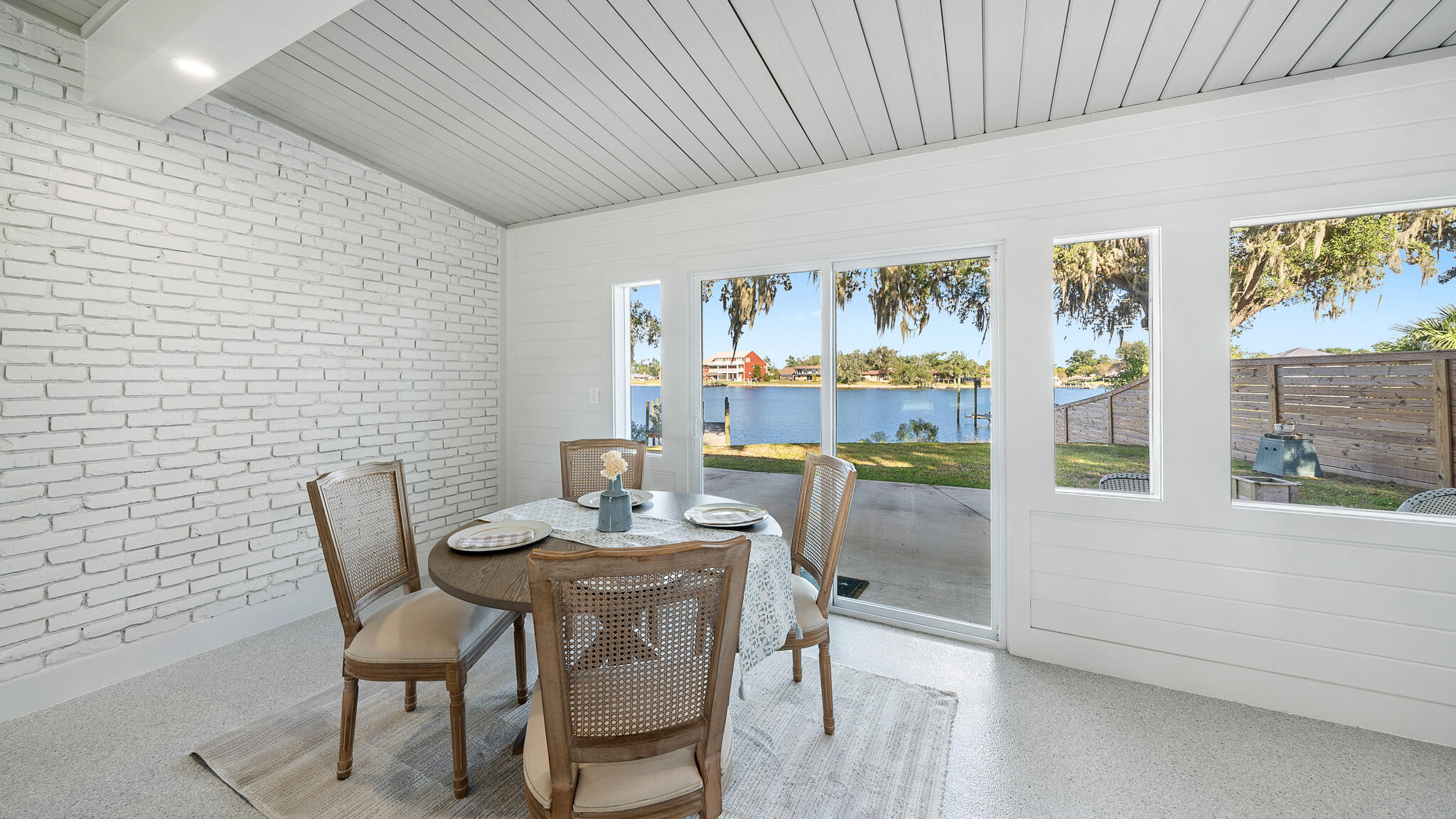 SHORELINE PROPERTIES S/D - Residential