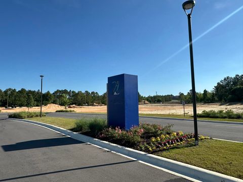 2.9+/-AC Mirage Avenue Crestview FL 32536