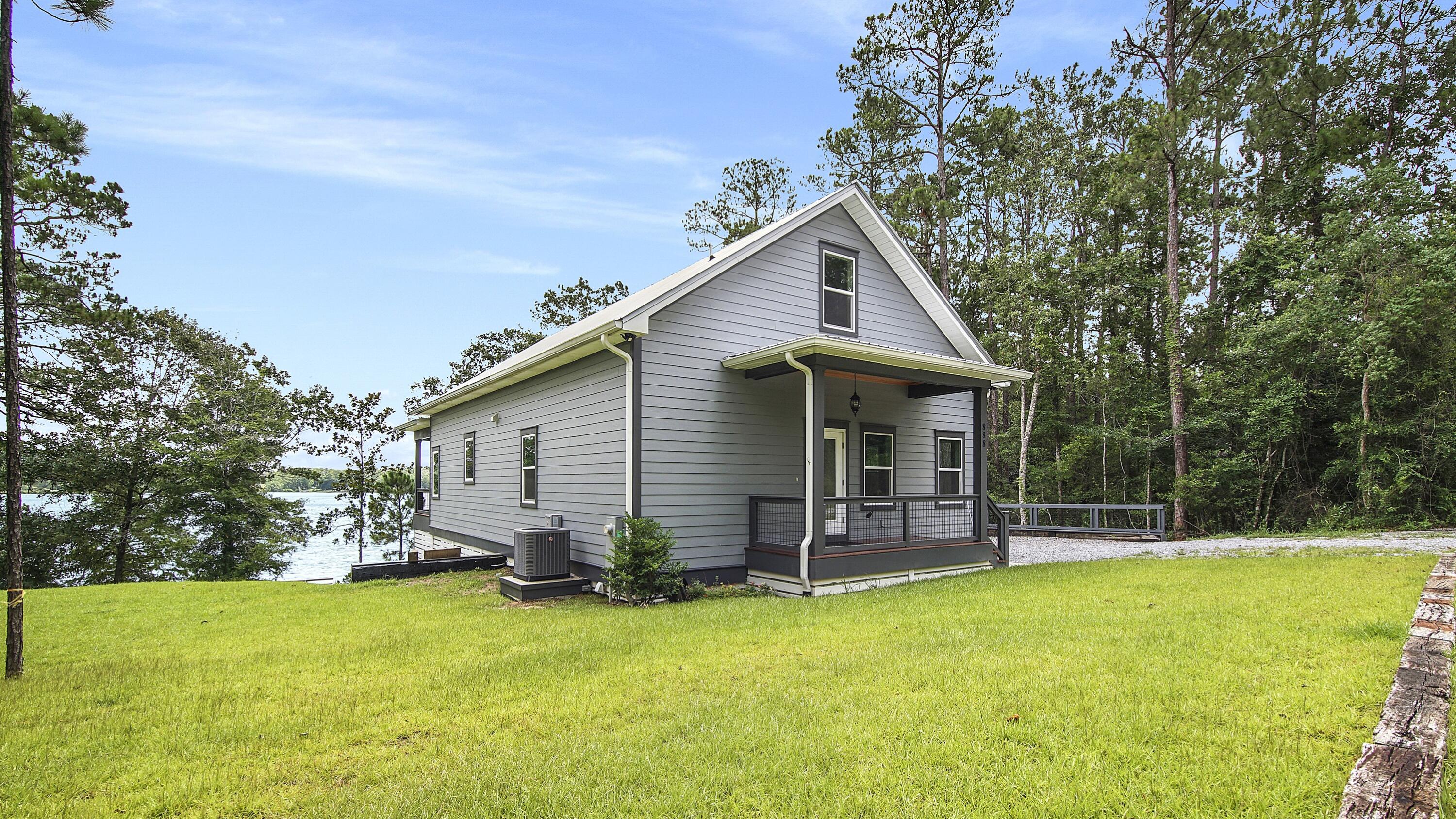 SPRING LAKE ESTATES - Residential