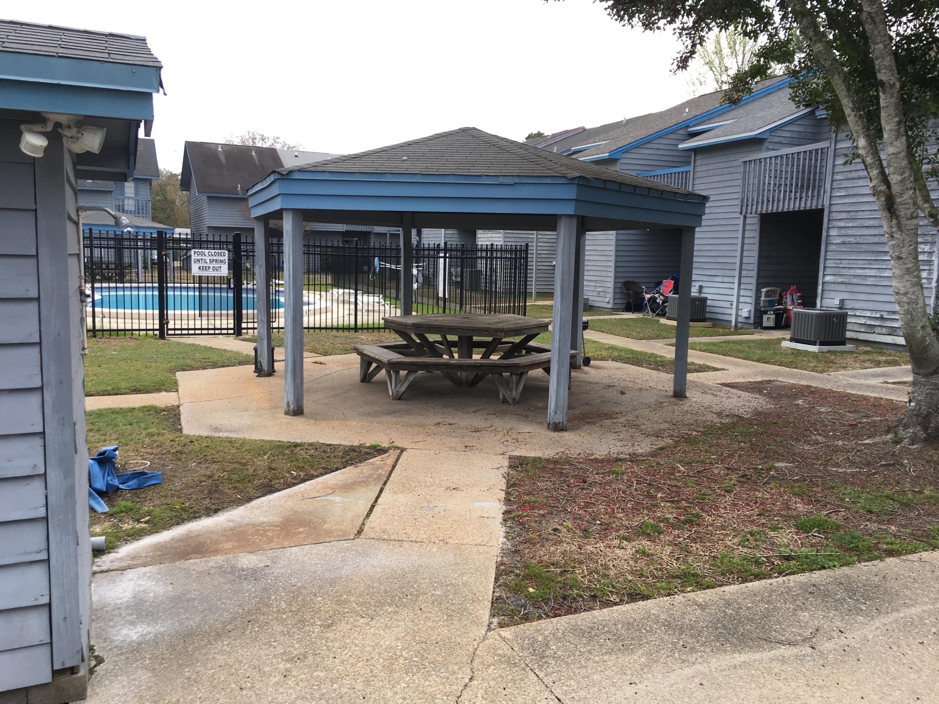 BROWNSVILLE STATION 3 - Residential