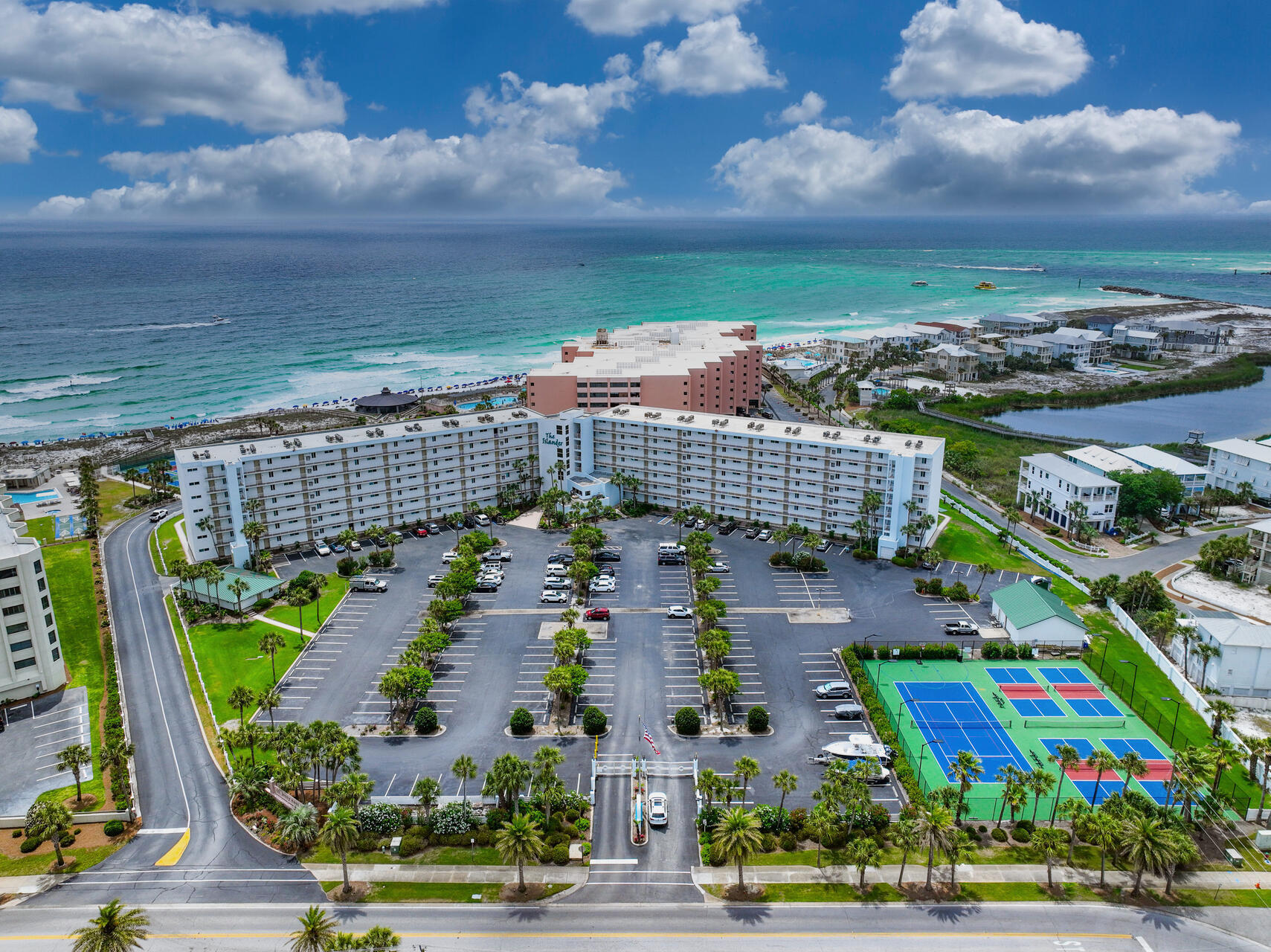 ISLANDER CONDO PH 2 - Residential