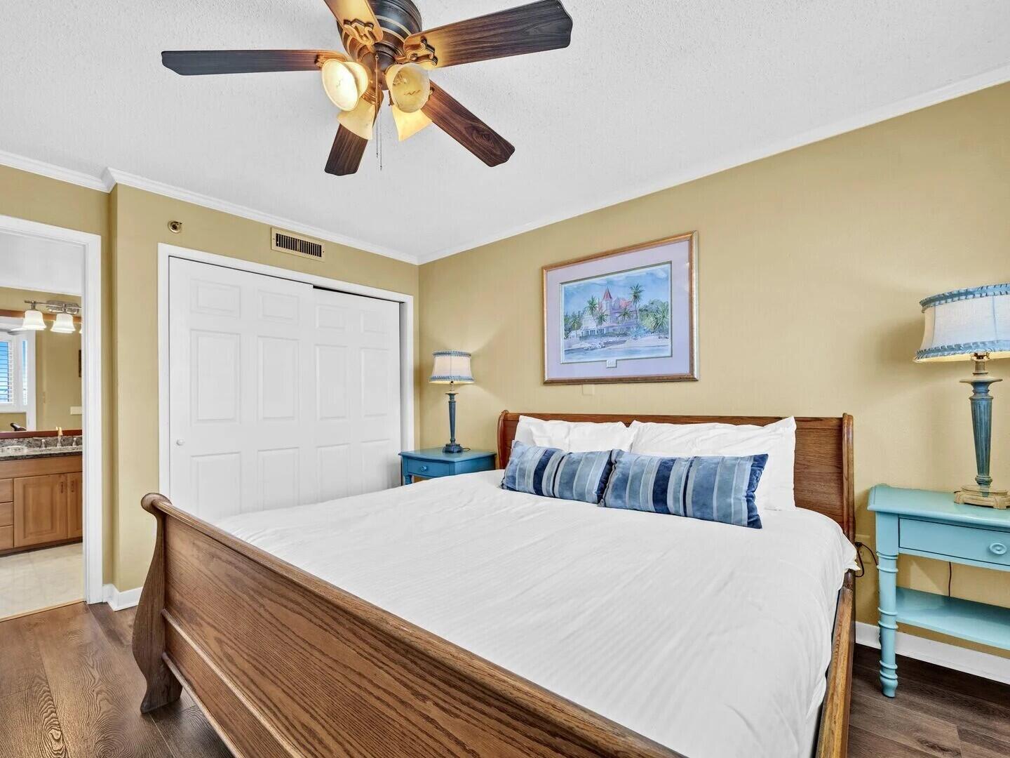 ISLANDER CONDO PH 2 - Residential