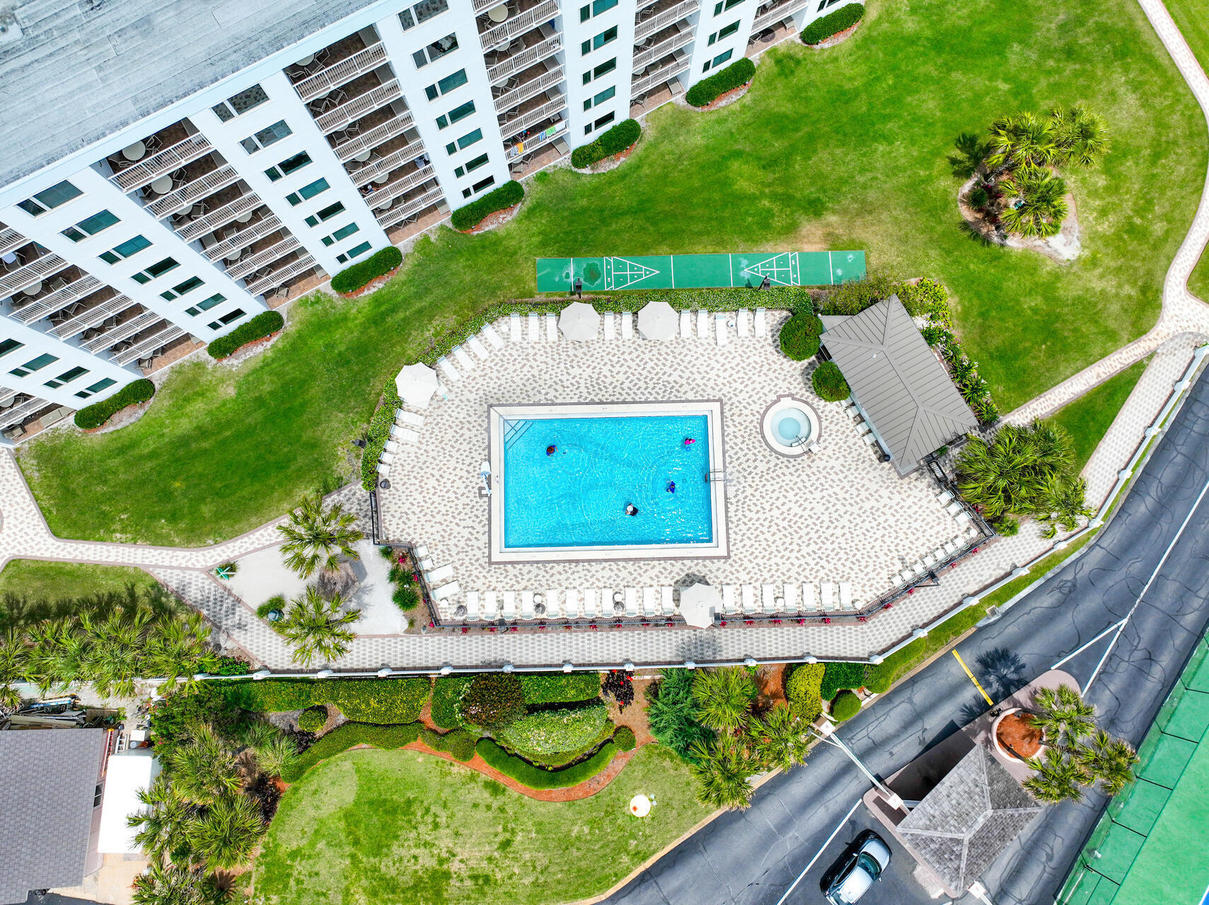 ISLANDER CONDO PH 2 - Residential