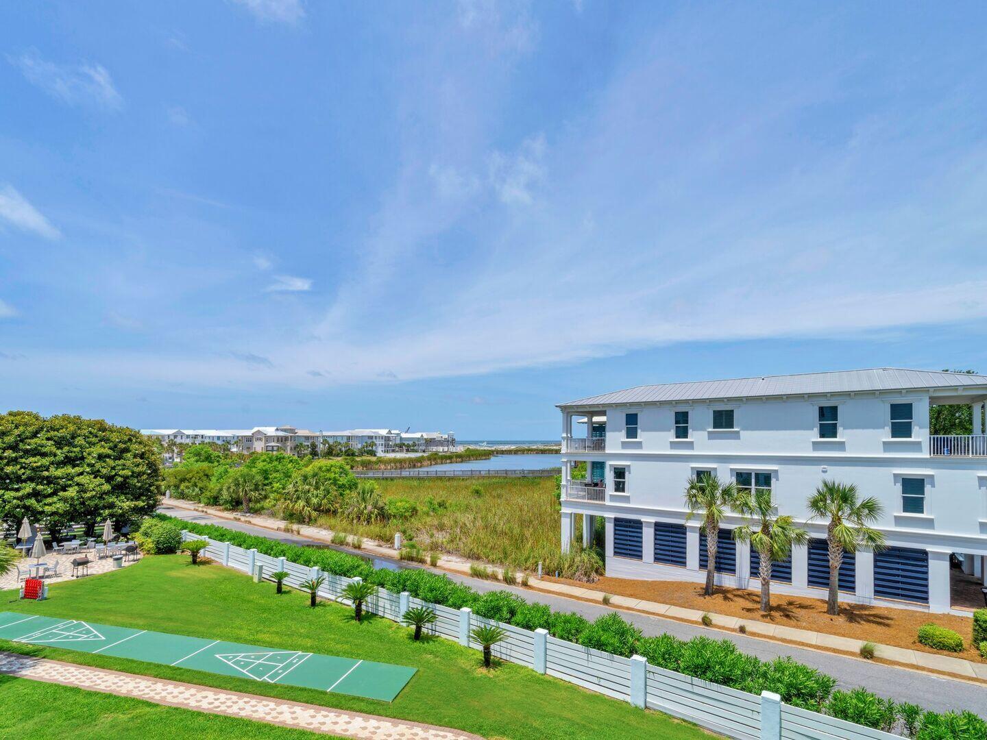 ISLANDER CONDO PH 2 - Residential