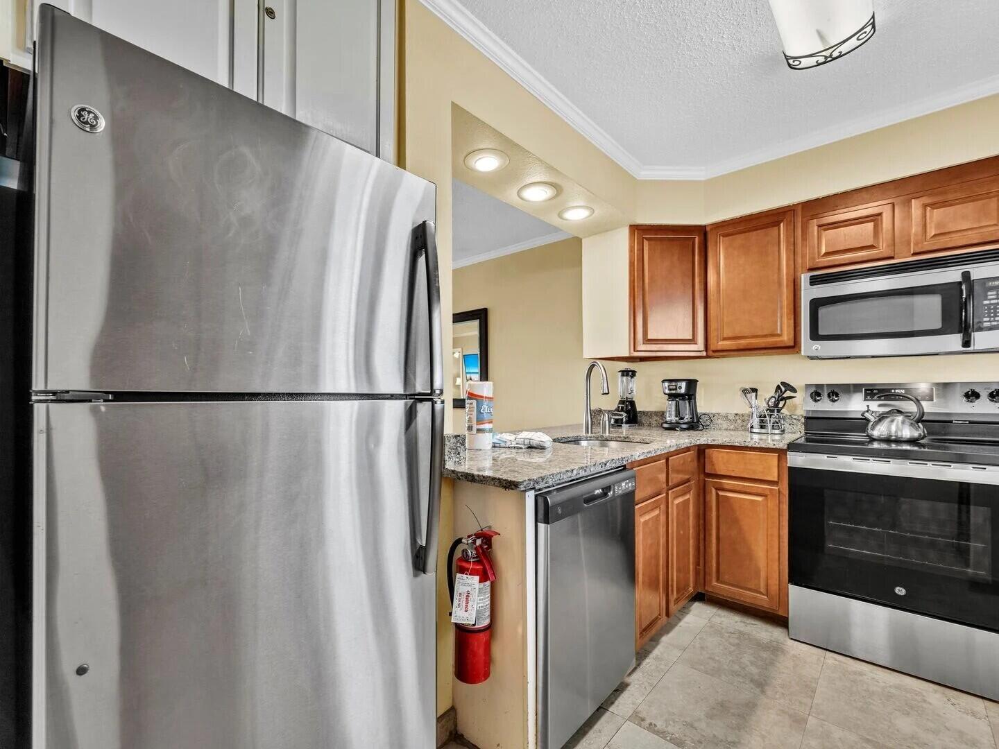 ISLANDER CONDO PH 2 - Residential
