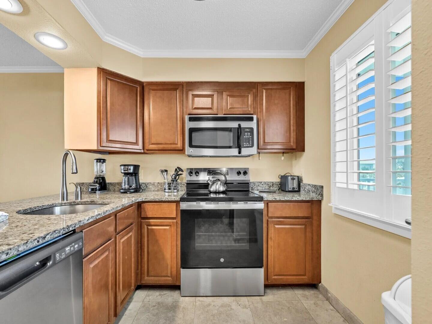 ISLANDER CONDO PH 2 - Residential