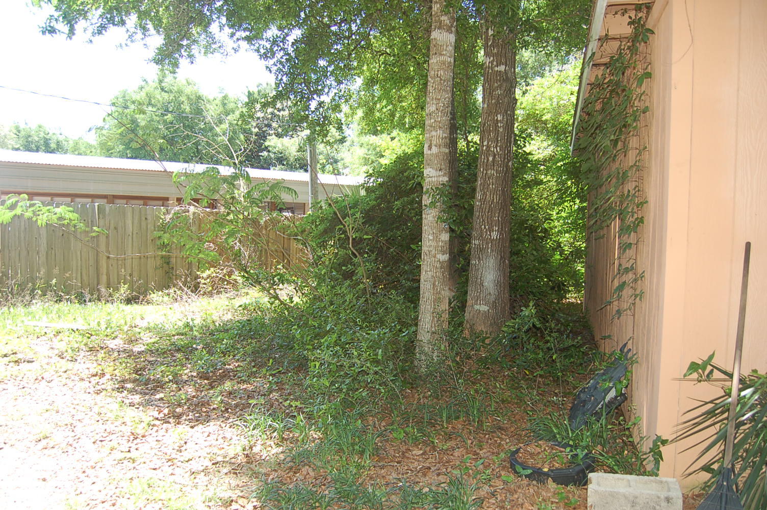 TOM BARROW - Residential