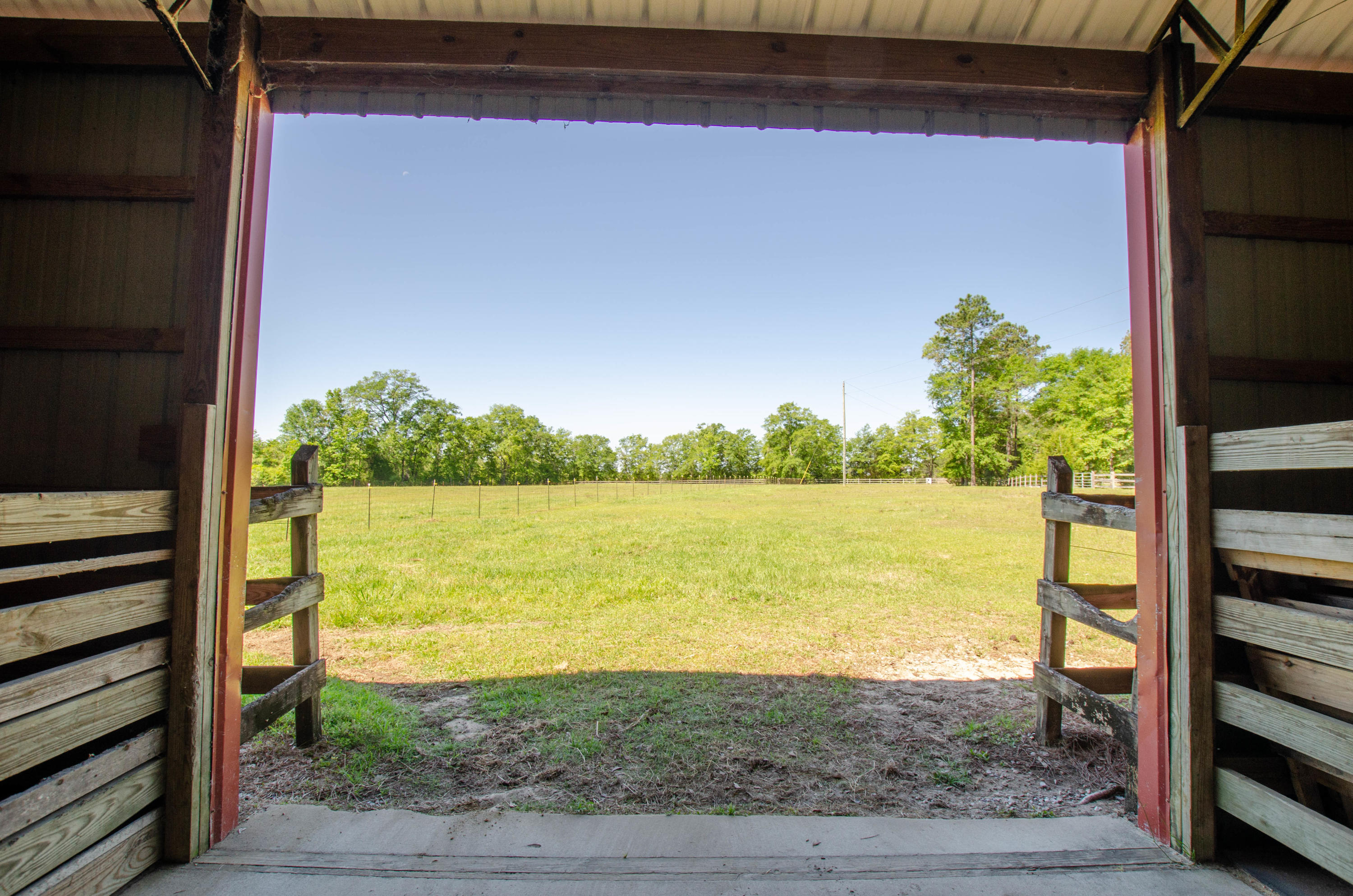 NO RECORDED SUBDIVISION - Farm