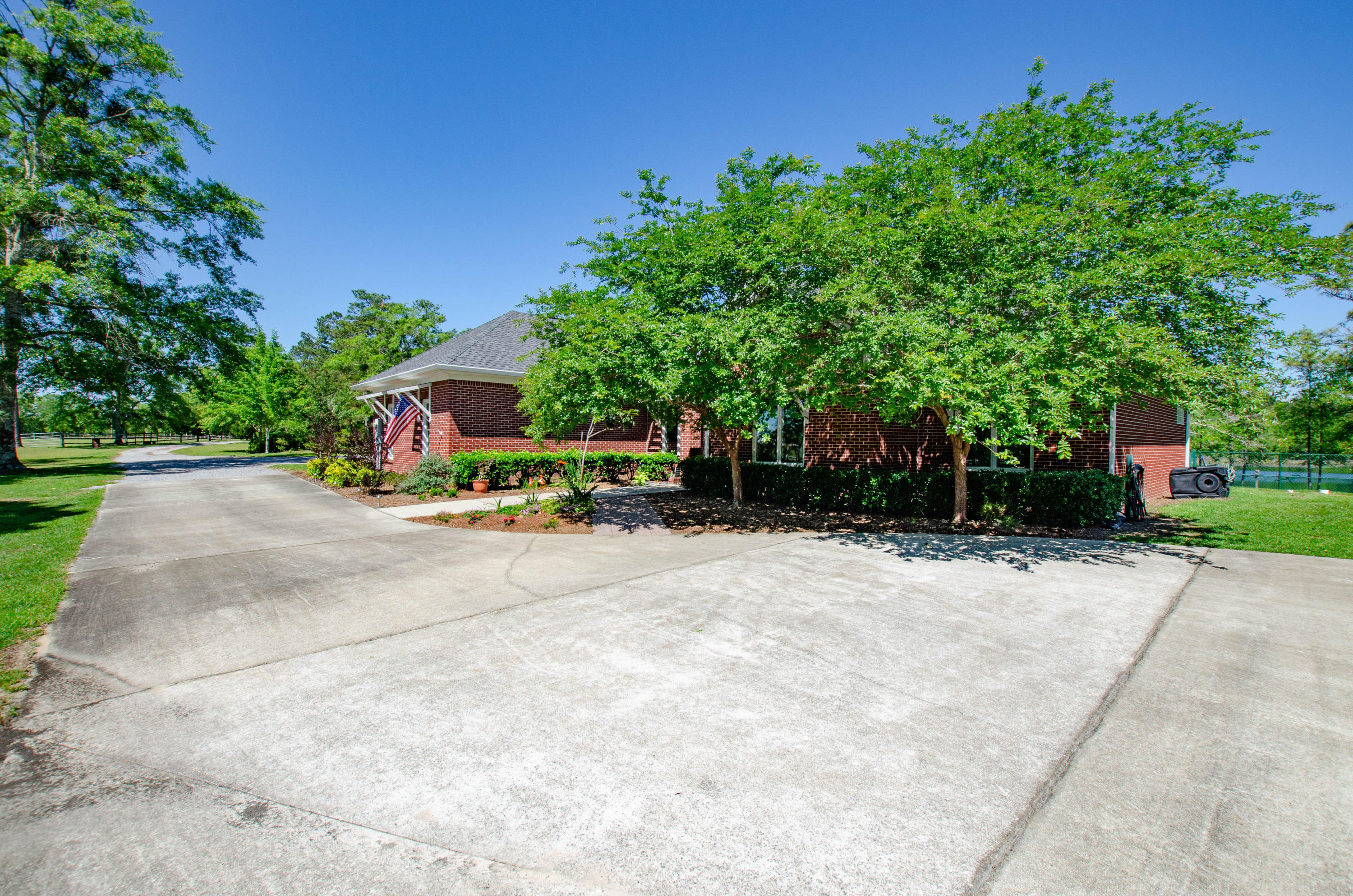 NO RECORDED SUBDIVISION - Farm