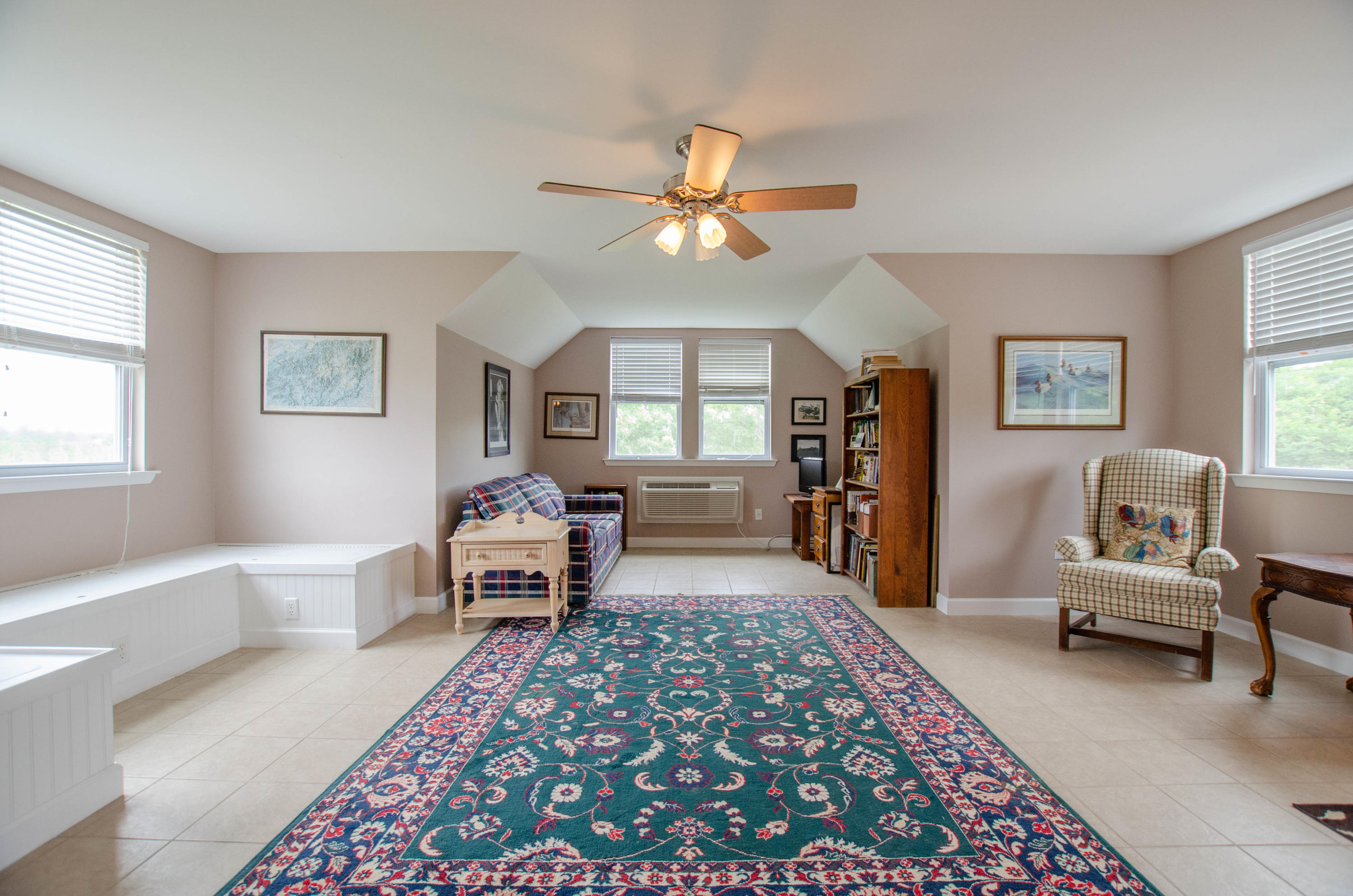 NO RECORDED SUBDIVISION - Farm