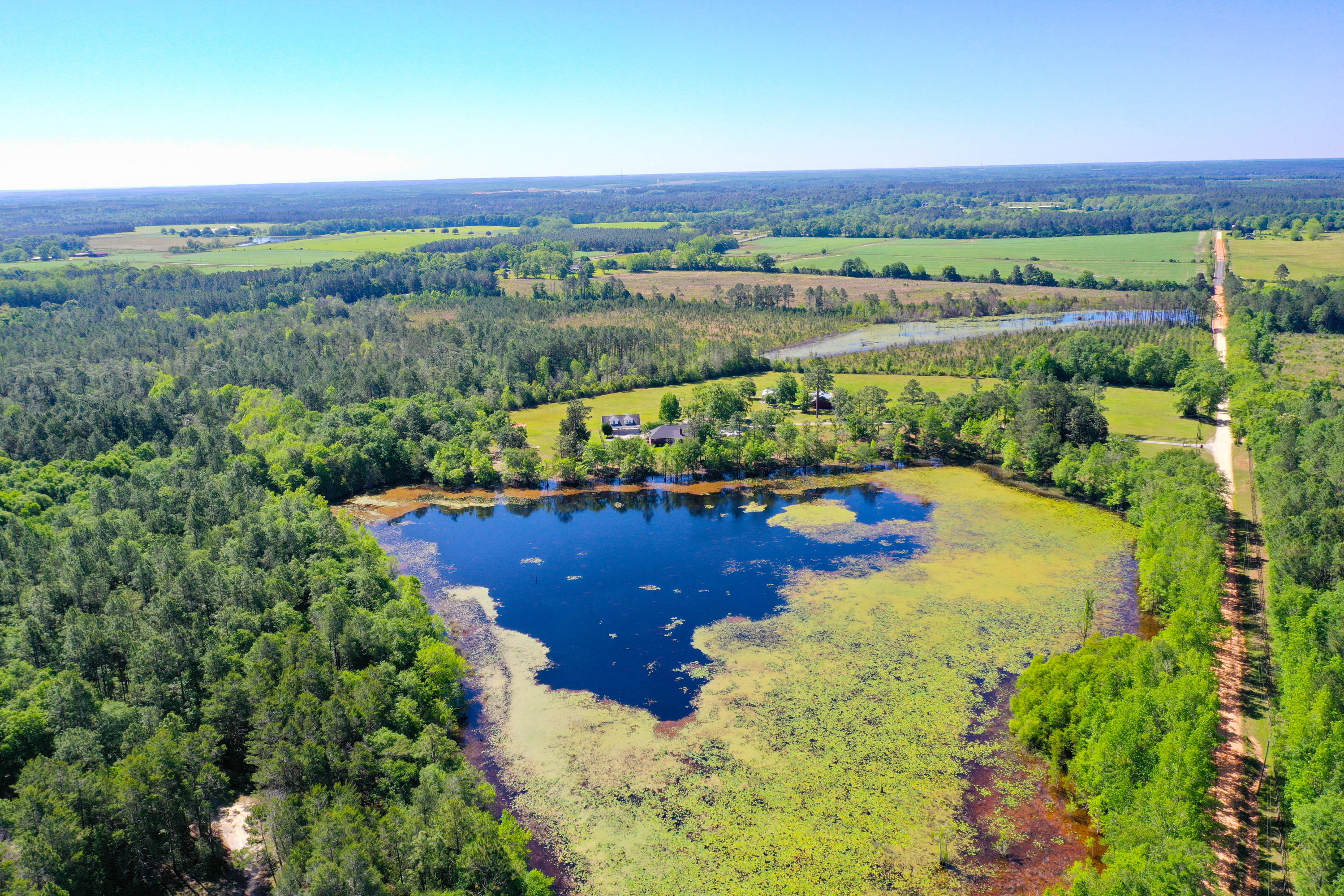 NO RECORDED SUBDIVISION - Farm