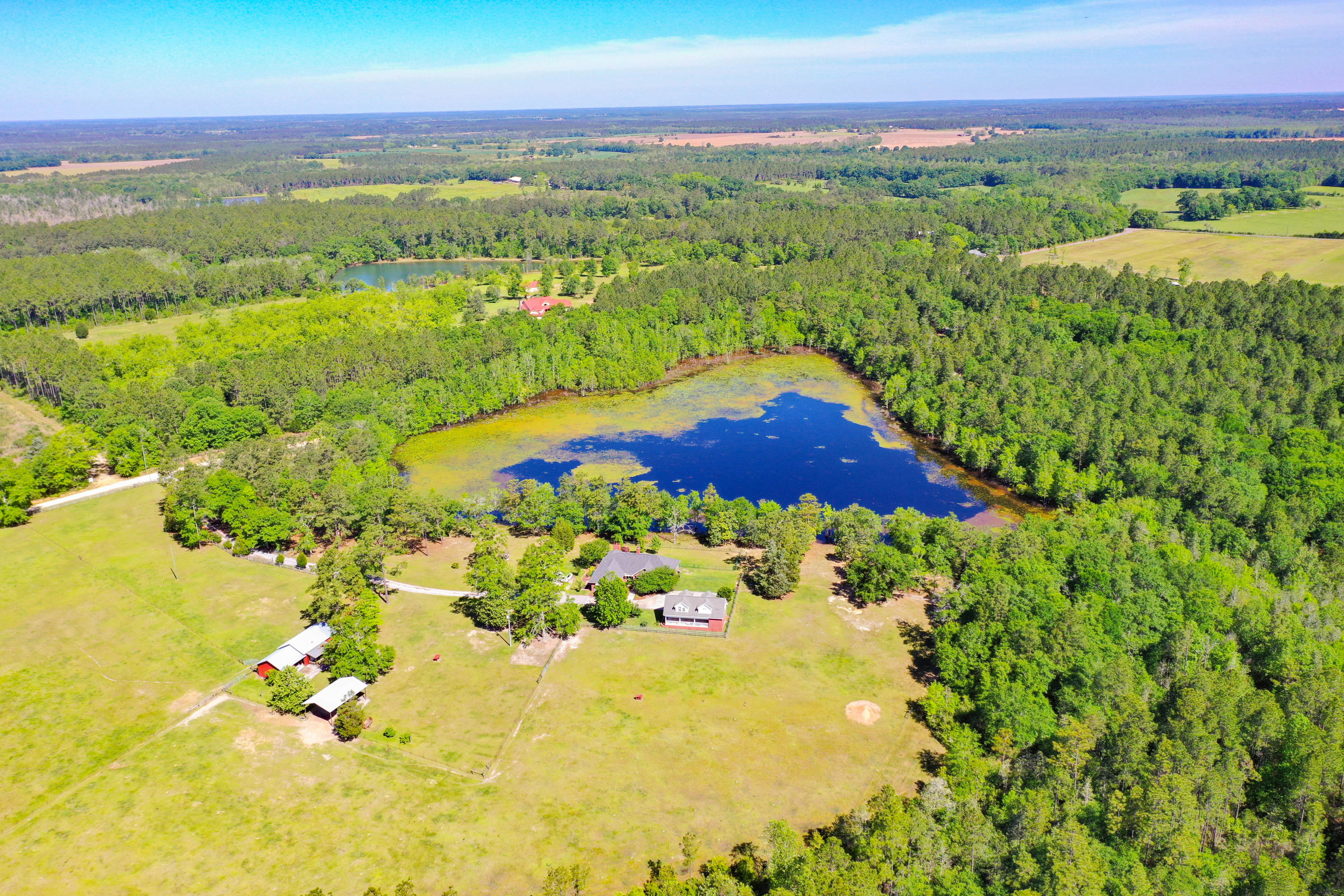 NO RECORDED SUBDIVISION - Farm