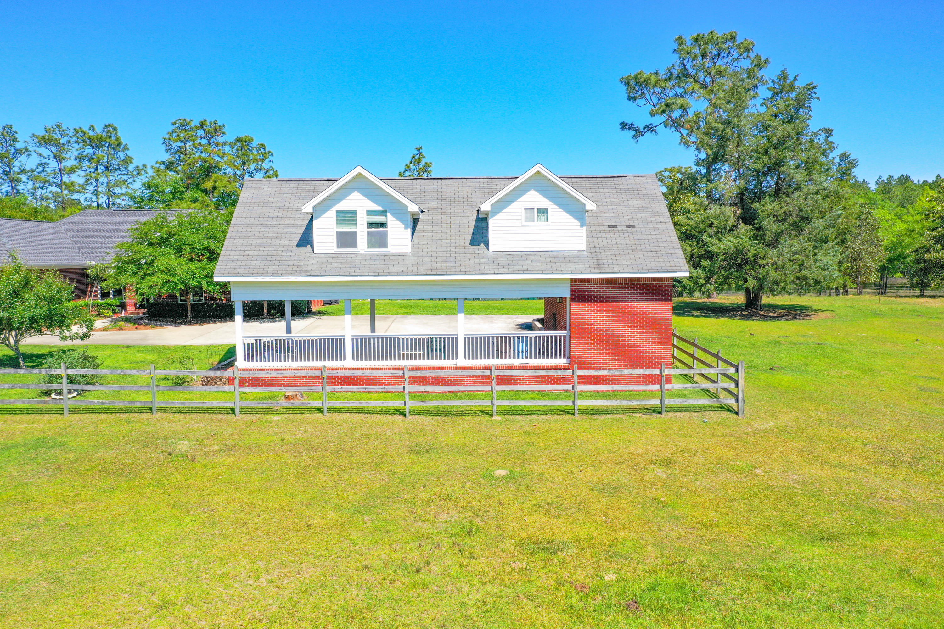 NO RECORDED SUBDIVISION - Farm